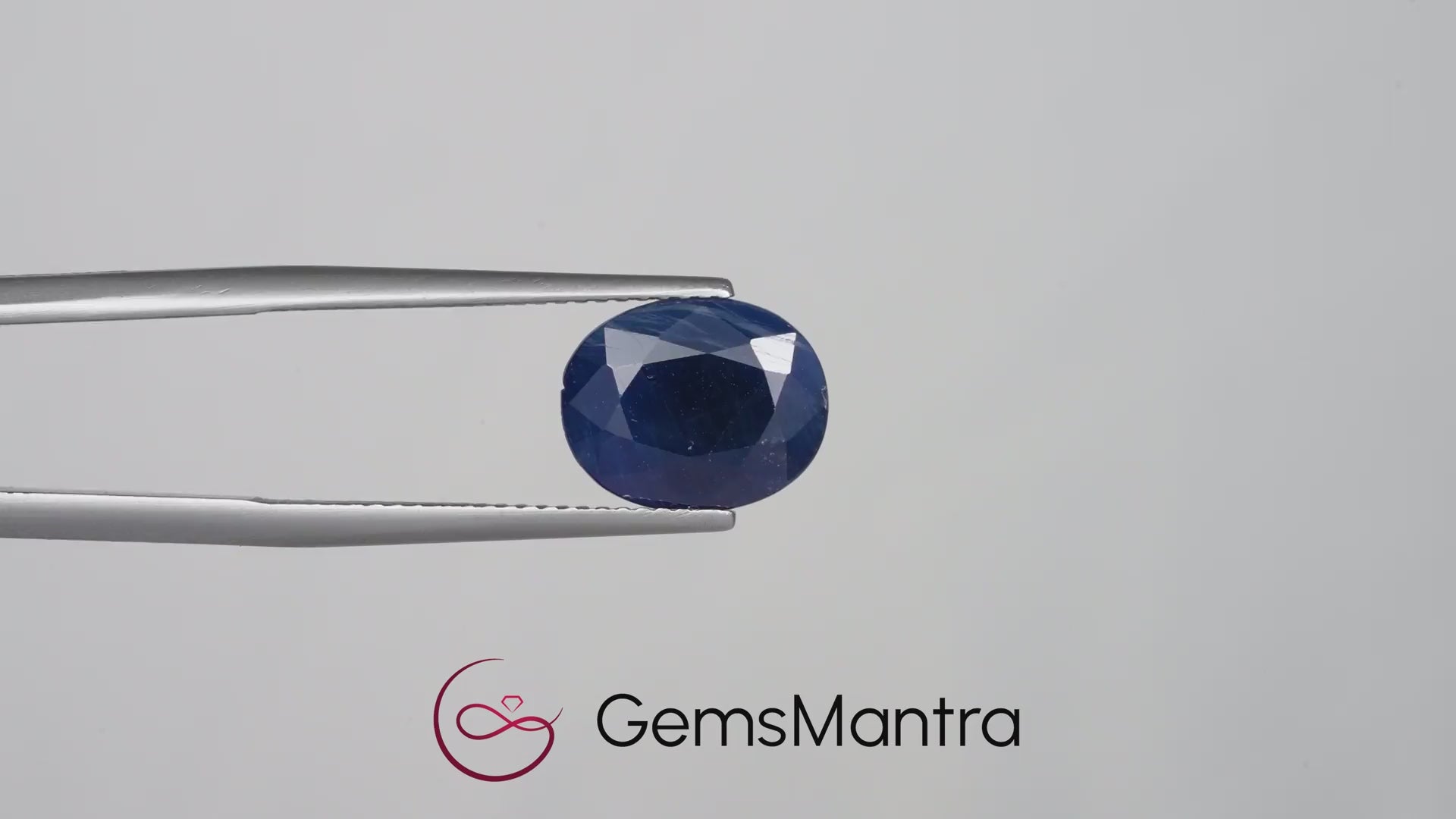 Blue Sapphire - 4.55 Carats