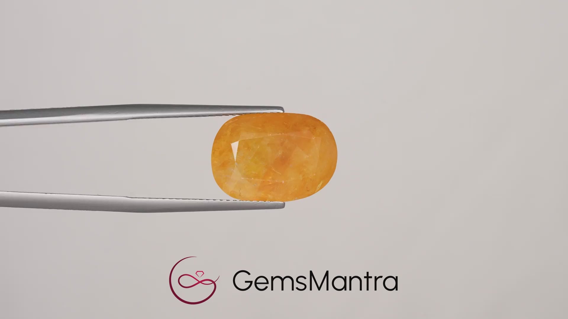 Yellow Sapphire (Pukhraj) – 12.6 Carat / 13.9 Ratti [GM09662]
