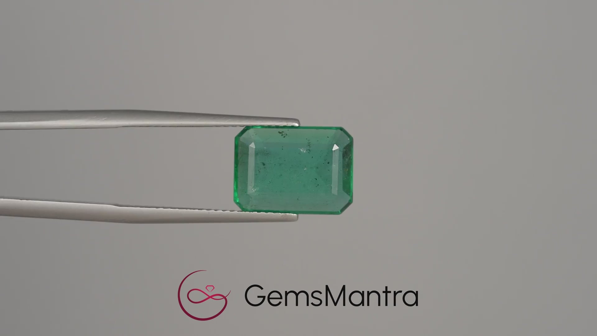 Emerald (Panna) - 4.69 Carats