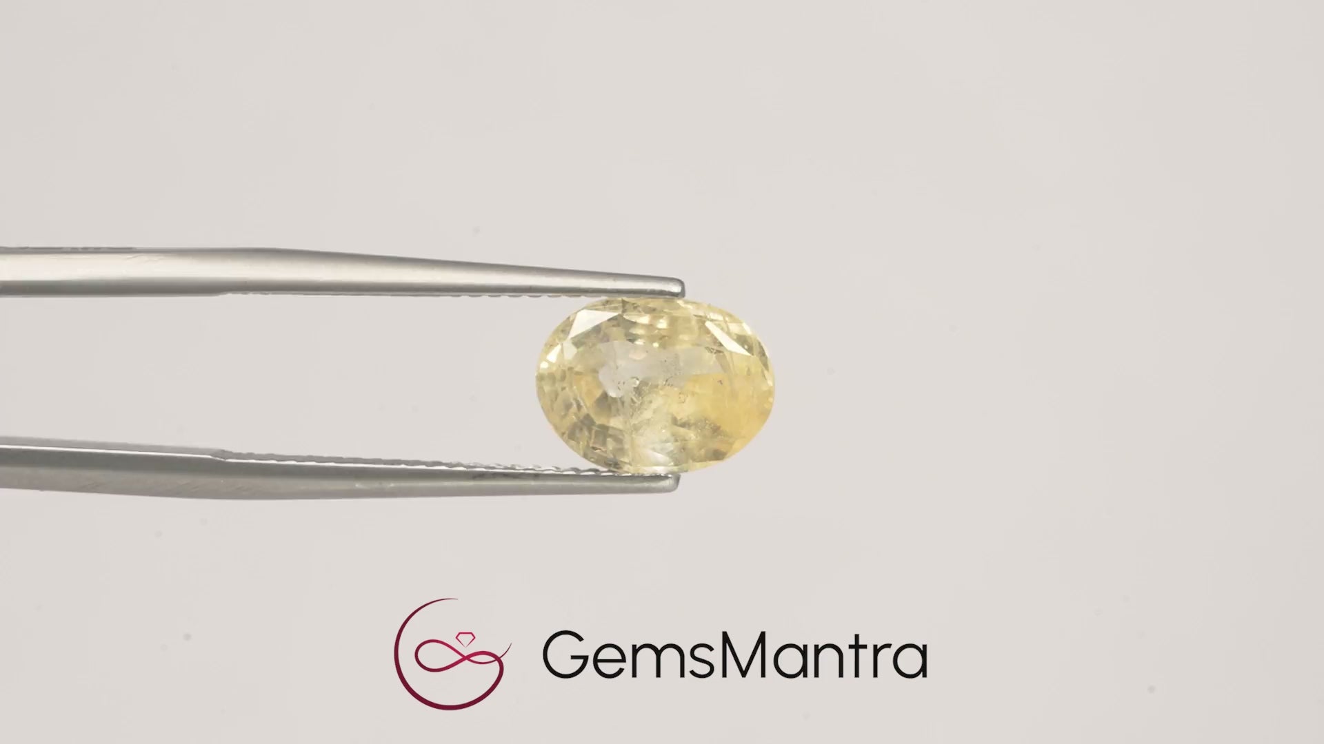 Yellow Sapphire (Pukhraj) – 3.9 Carat / 4.3 Ratti [R041]