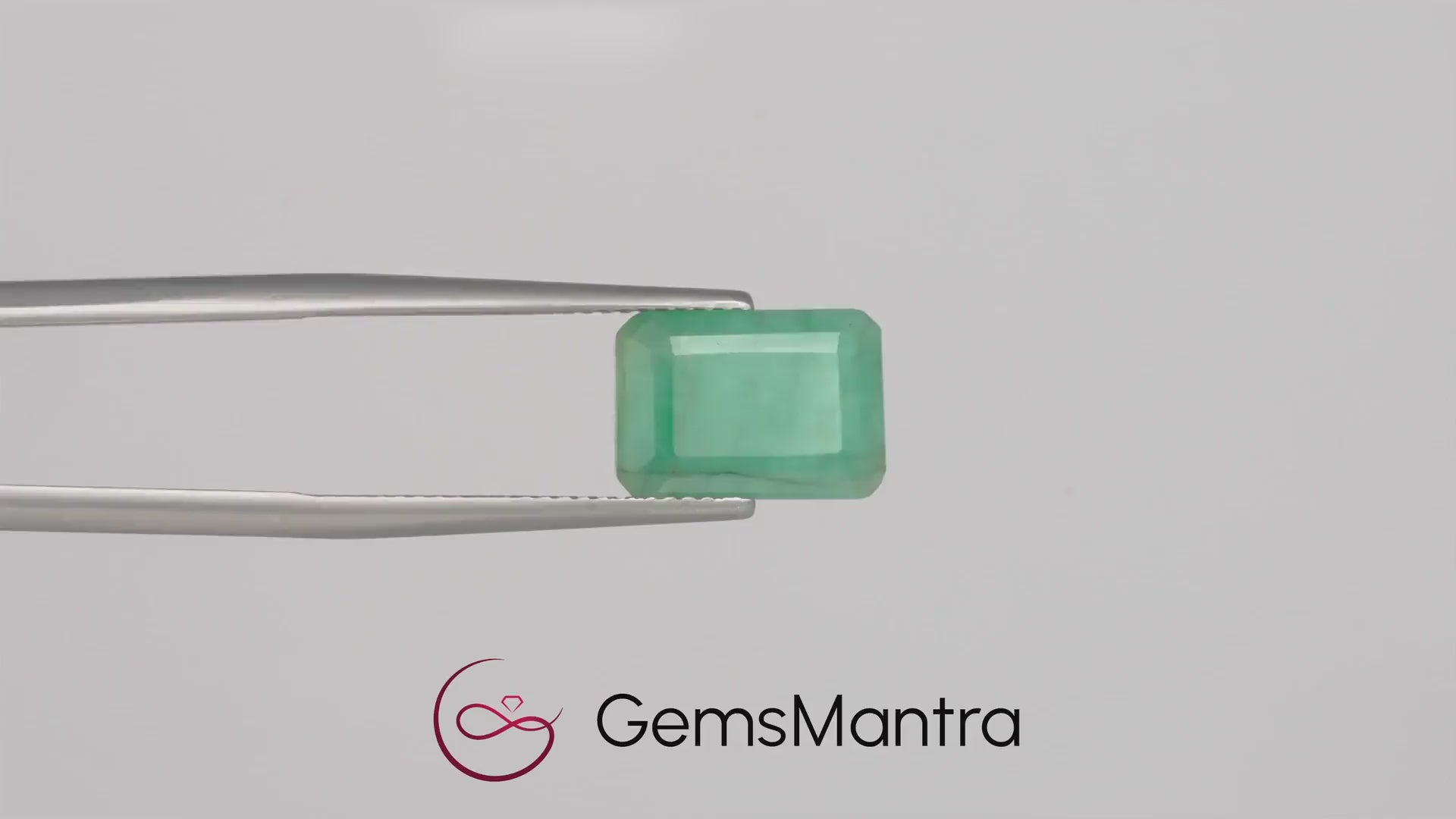 Emerald (Panna) – 5.37 Carat / 5.9 Ratti [GM02861]