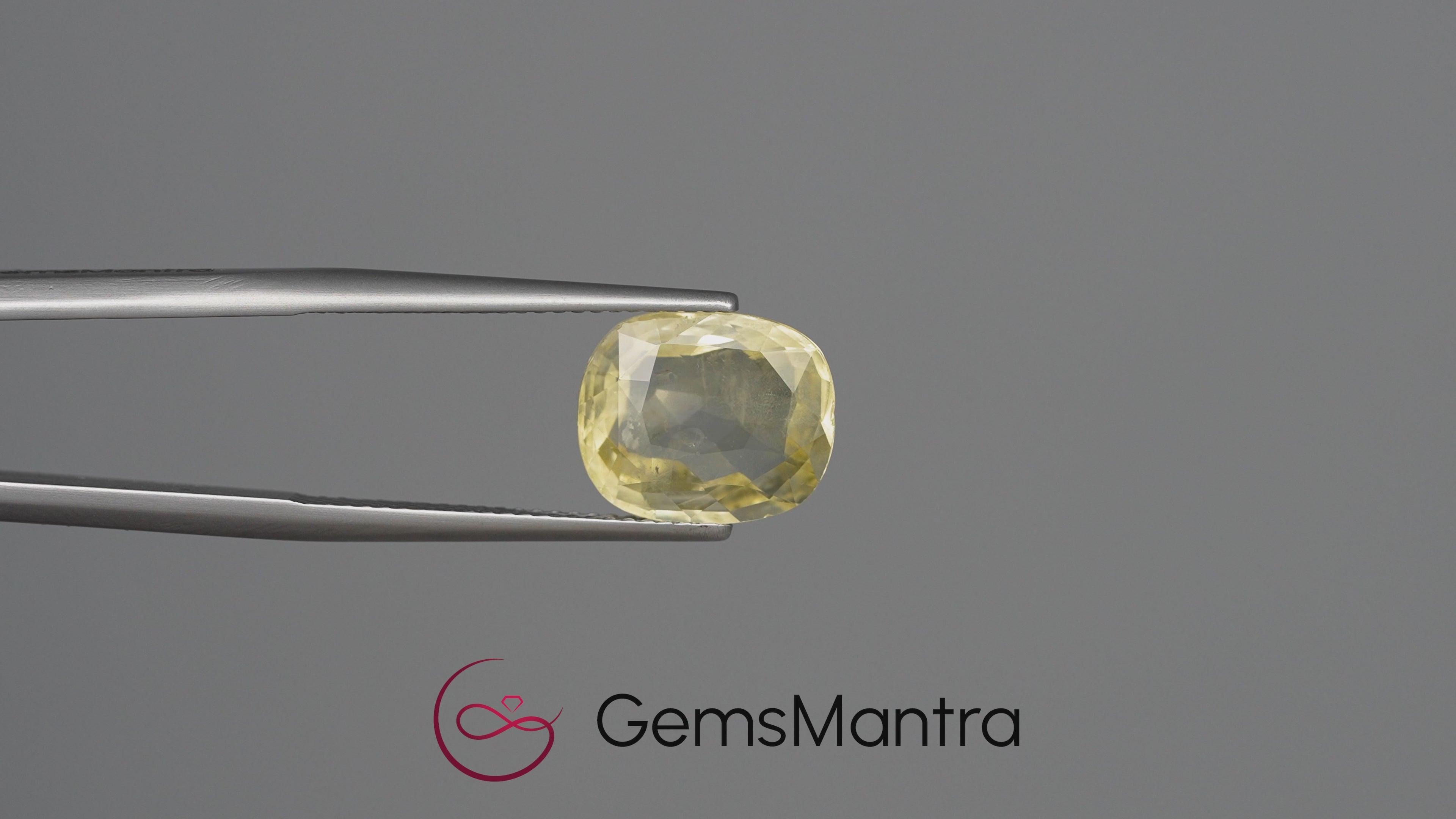 Yellow Sapphire - 5.66 Carats