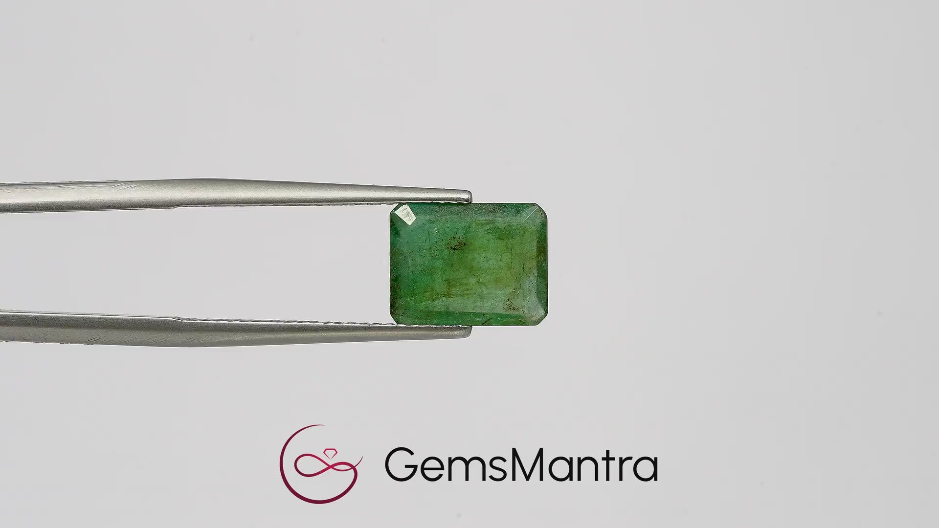 Brazilian Emerald (Panna) – 2.62 Carat / 2.9 Ratti [GM03562]