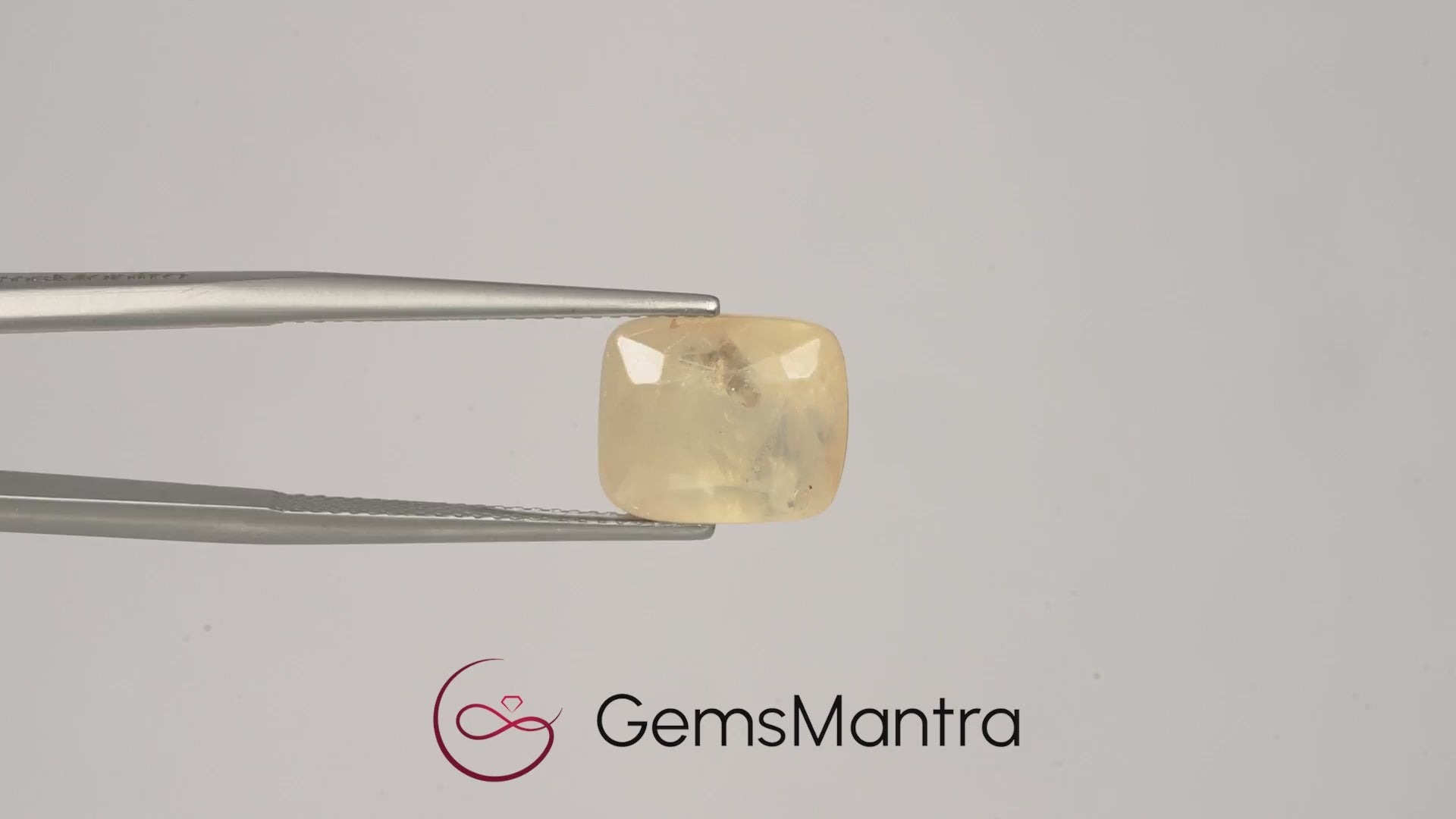 Yellow Sapphire (Pukhraj) – 8.84 Carat / 9.7 Ratti [GM03719]