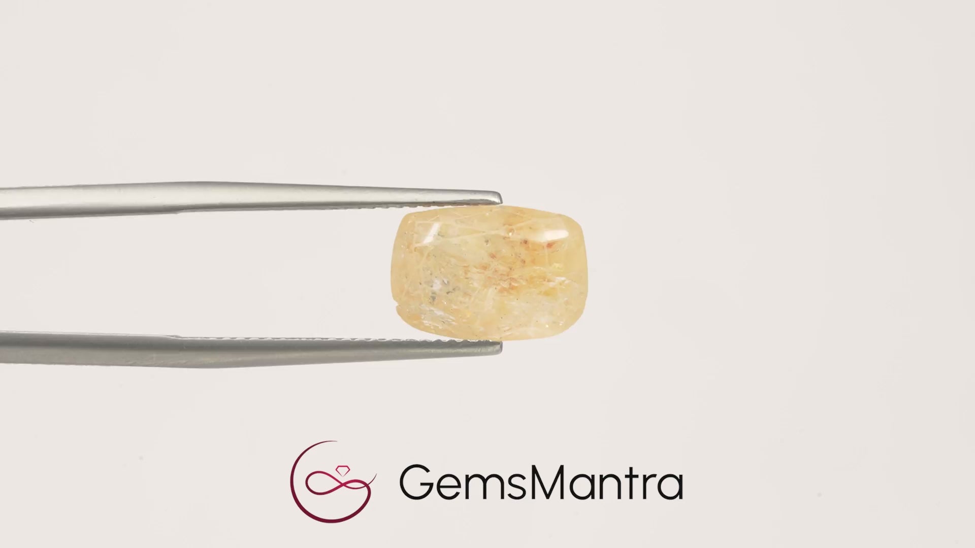 Yellow Sapphire (Pukhraj) – 5.74 Carat / 6.3 Ratti [GM03638]
