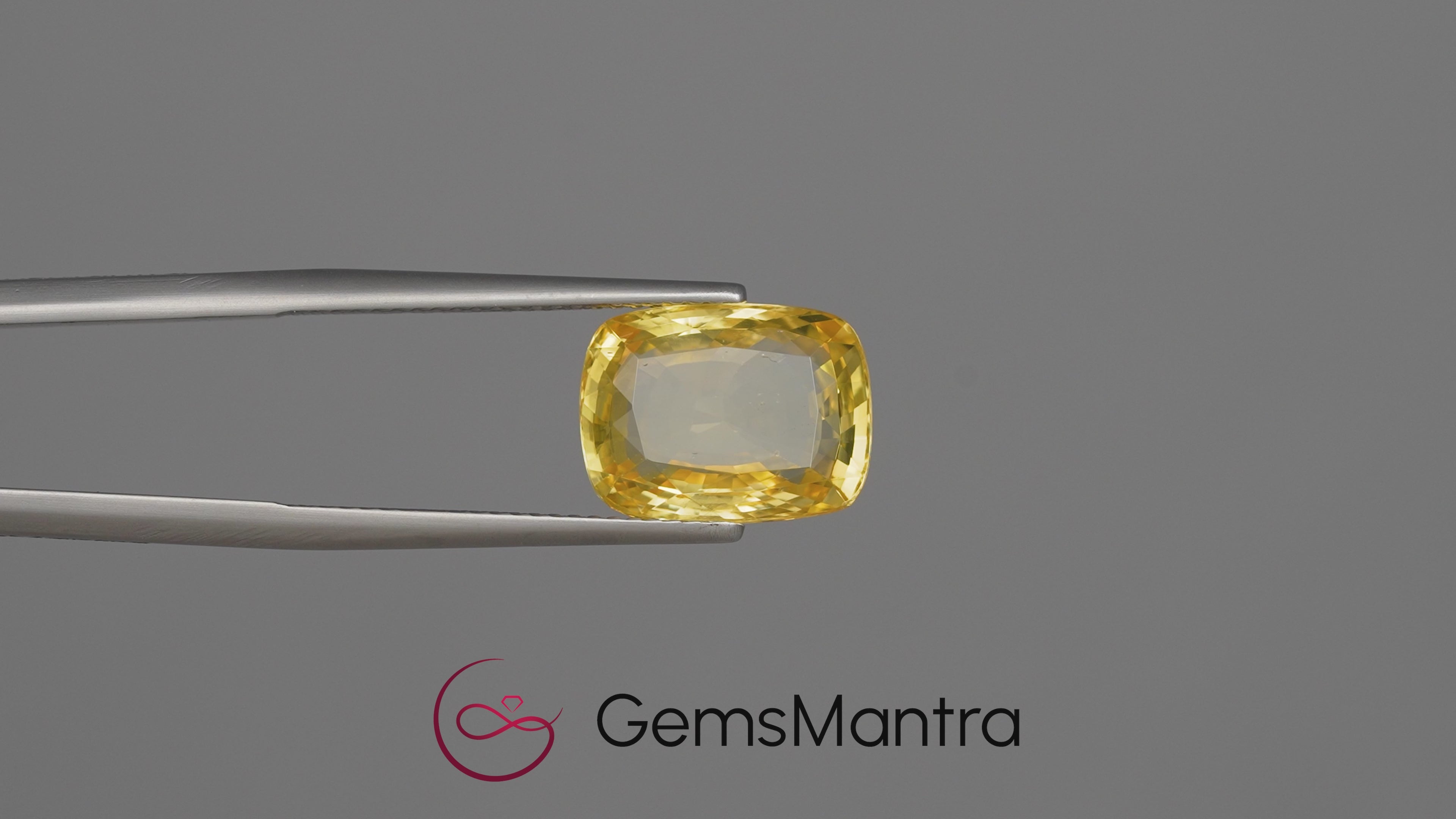 Yellow Sapphire - 7.48 Carats