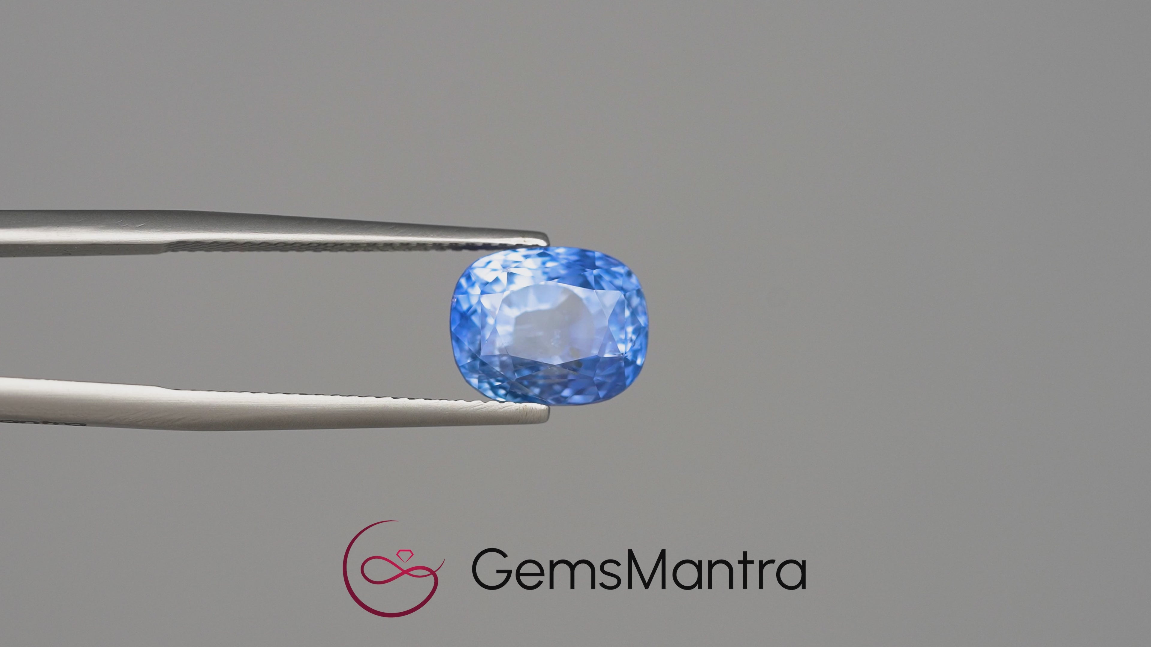 Blue Sapphire - 6.88 Carats