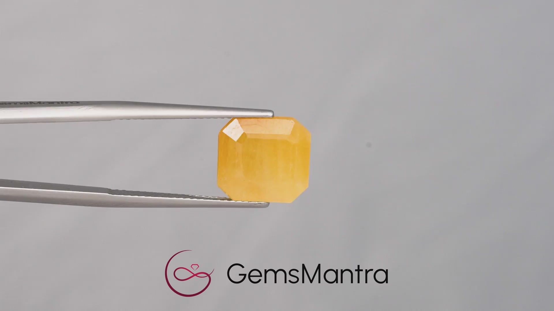 Yellow Sapphire (Pukhraj) – 8.25 Carat / 9.1 Ratti [GM09997]