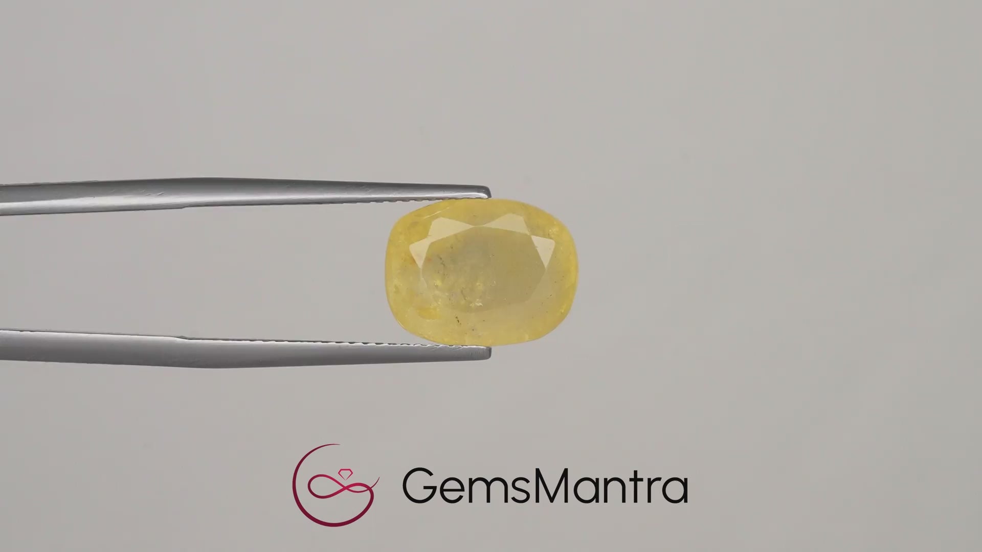 Yellow Sapphire (Pukhraj) – 9.19 Carat / 10.1 Ratti [GM09424]