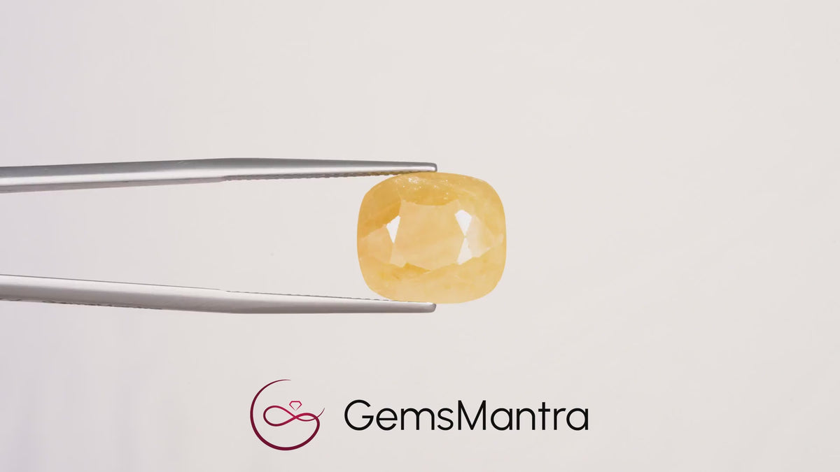 Yellow Sapphire (Pukhraj) – 11.84 Carat / 13 Ratti [GM09385]