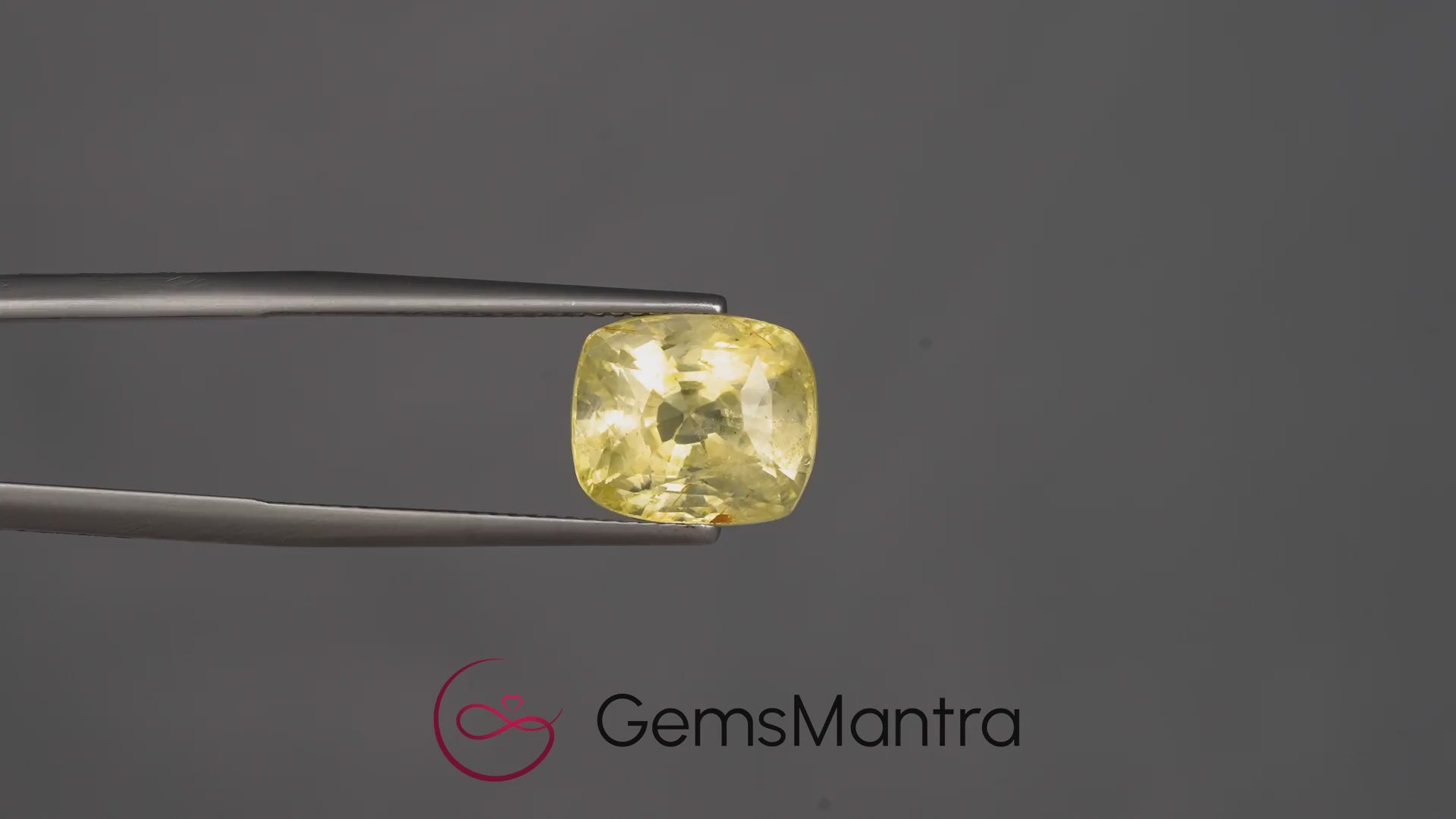 Yellow Sapphire - 6.91 Carats