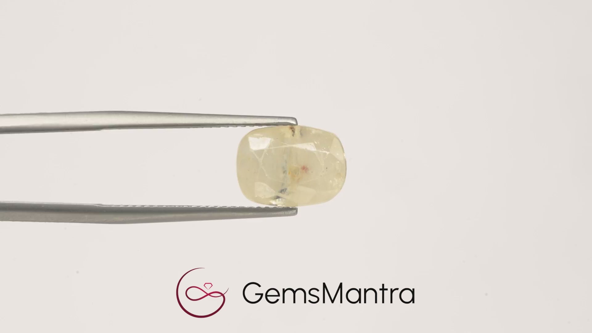 Yellow Sapphire (Pukhraj) – 6.66 Carat / 7.3 Ratti [GM03639]