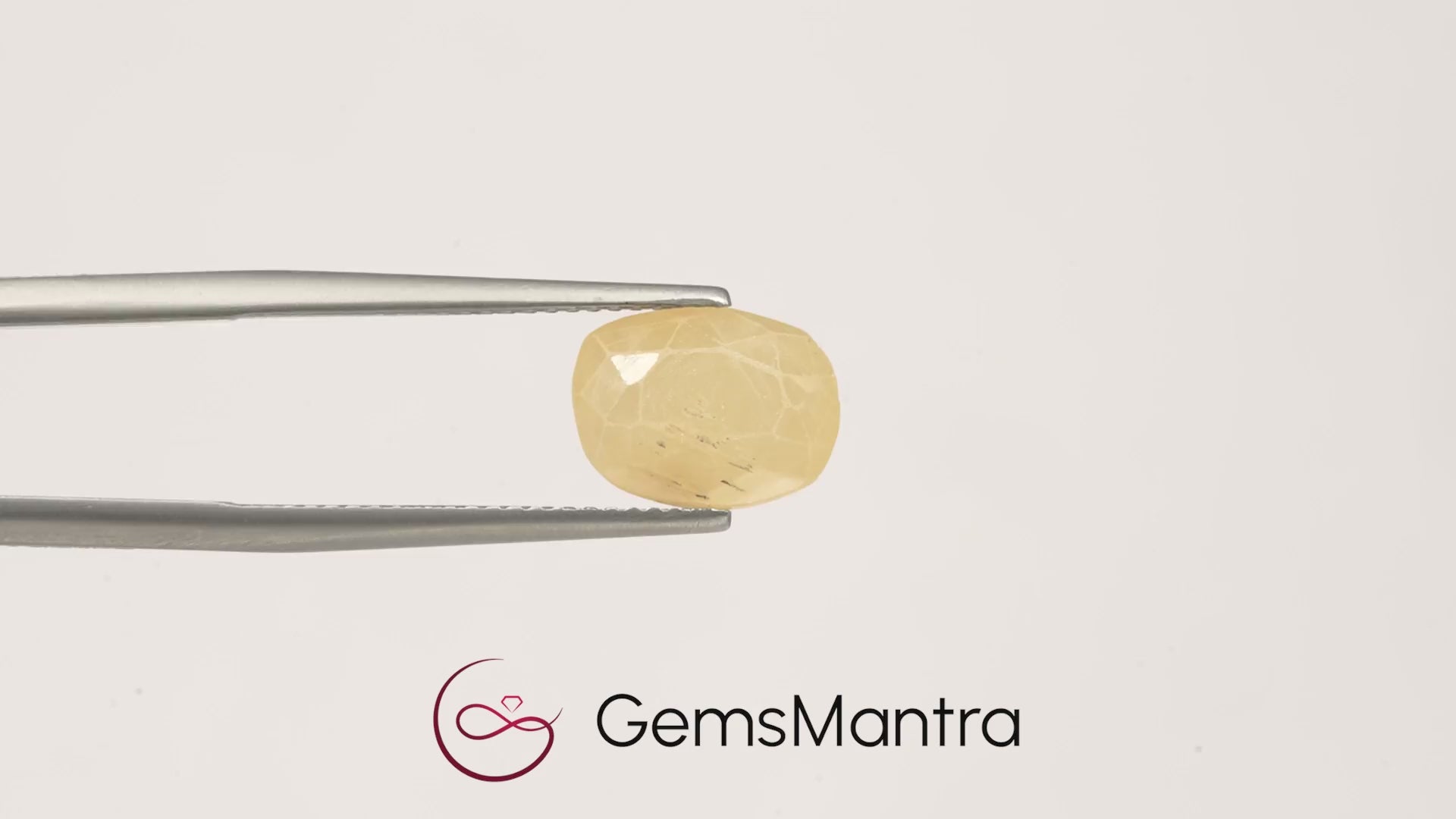 Yellow Sapphire (Pukhraj) – 5.13 Carat / 5.6 Ratti [GM03640]