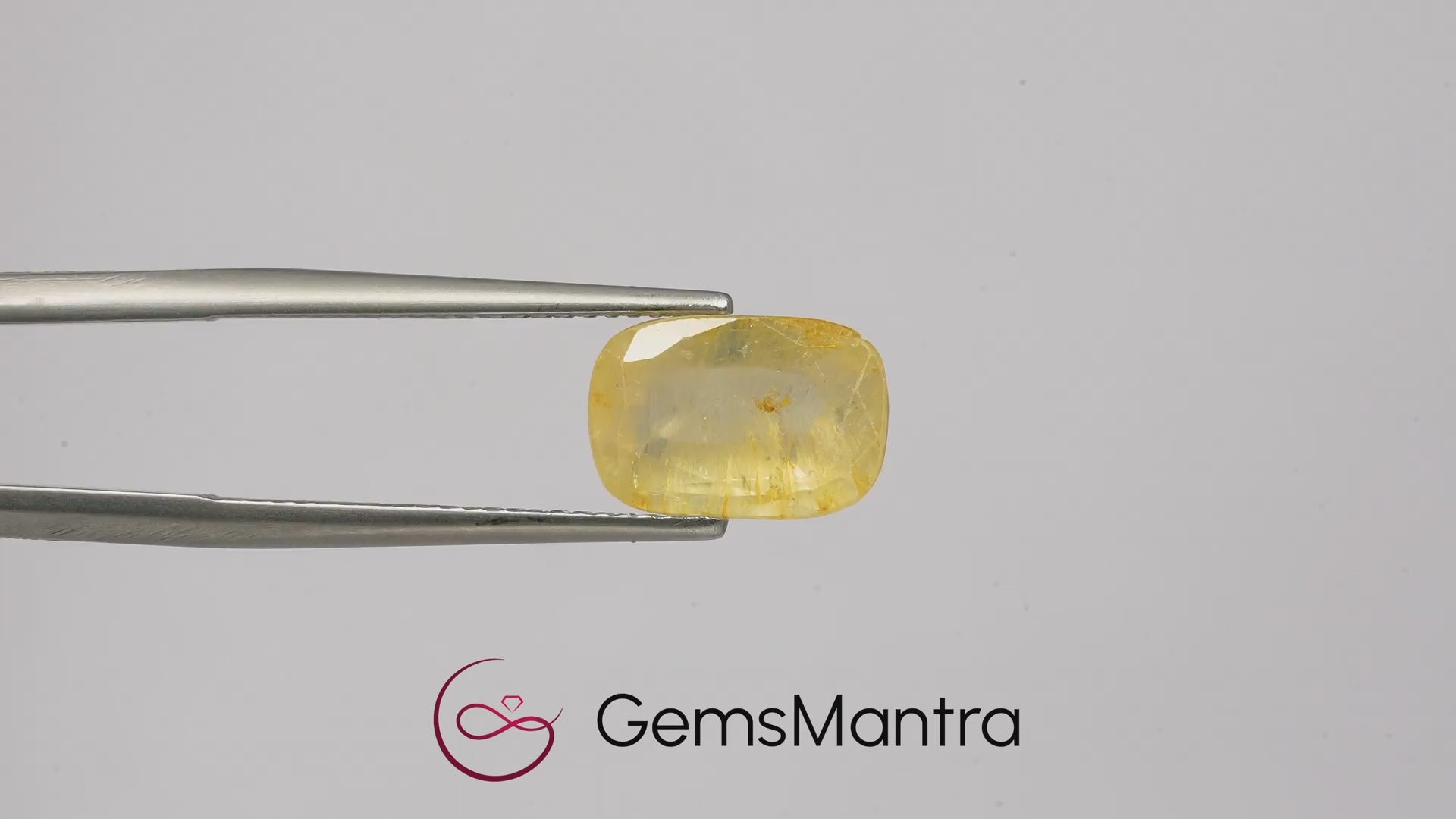 Yellow Sapphire (Pukhraj) – 5.37 Carat / 5.9 Ratti [GM08047]