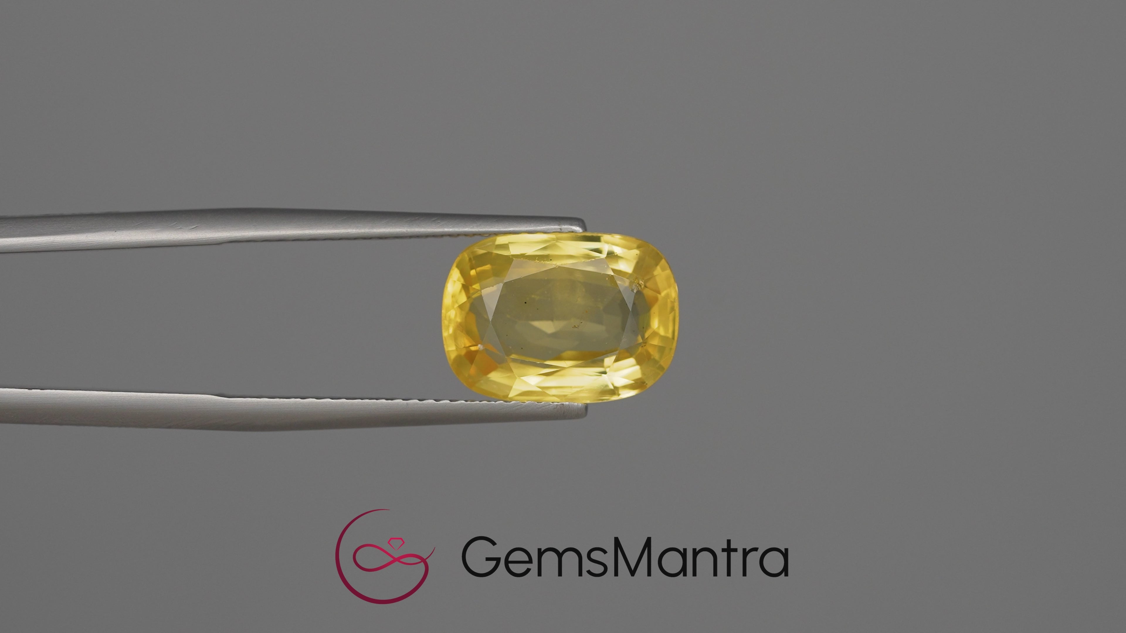 Yellow Sapphire - 7.28 Carats