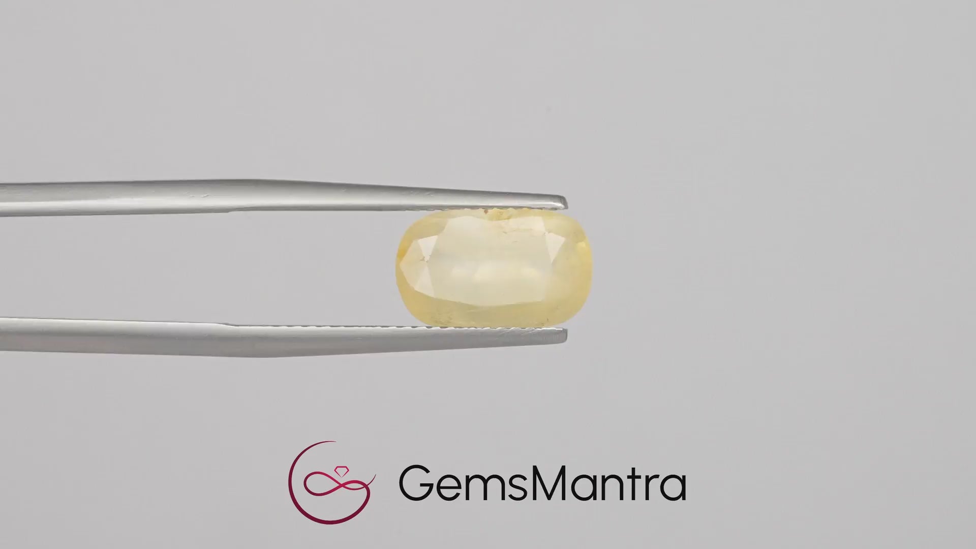 Yellow Sapphire (Pukhraj) – 4.44 Carat / 4.9 Ratti [GM02524]