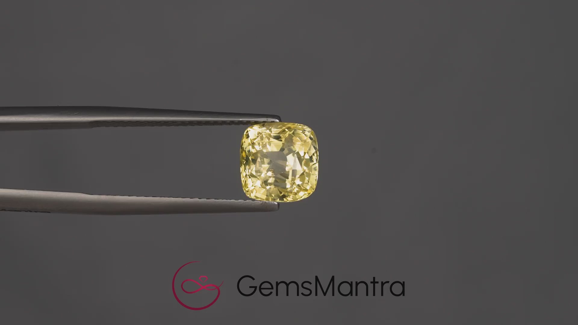Yellow Sapphire - 4.86 Carats