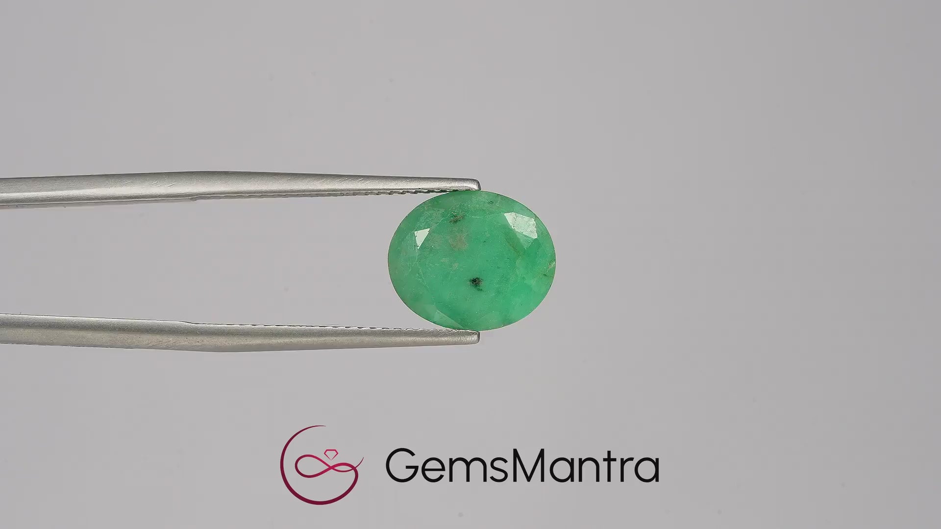 Brazilian Emerald (Panna) – 3.91 Carat / 4.3 Ratti [GM03575]