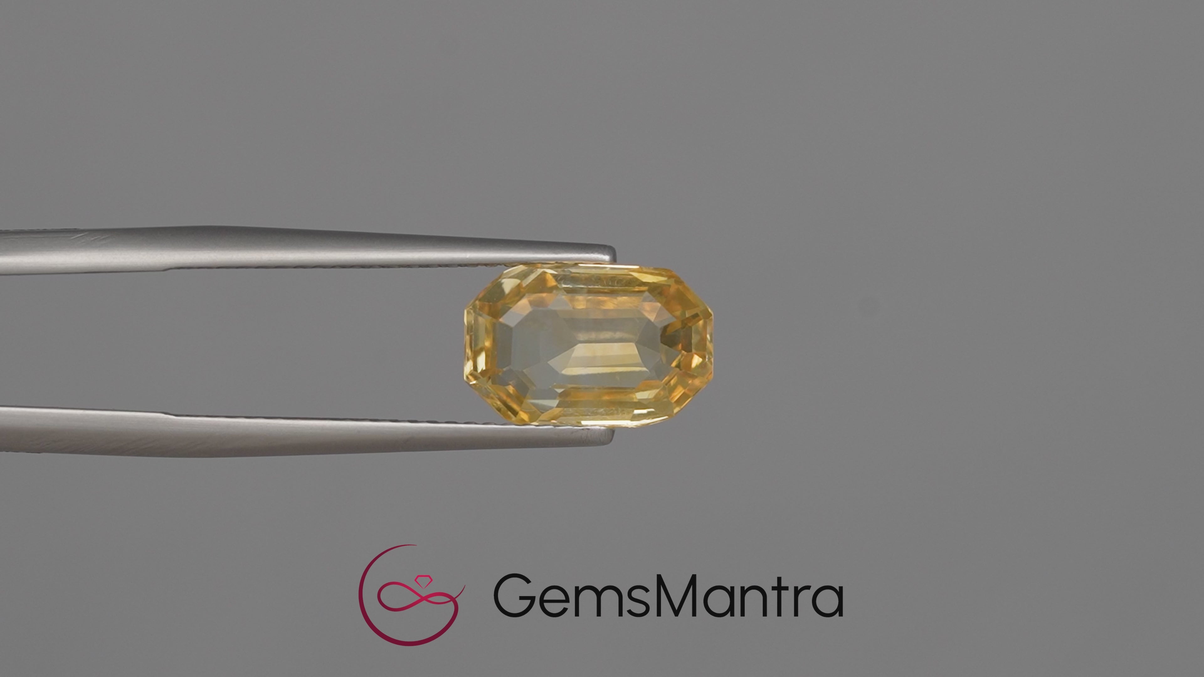 Yellow Sapphire - 4.74 Carats