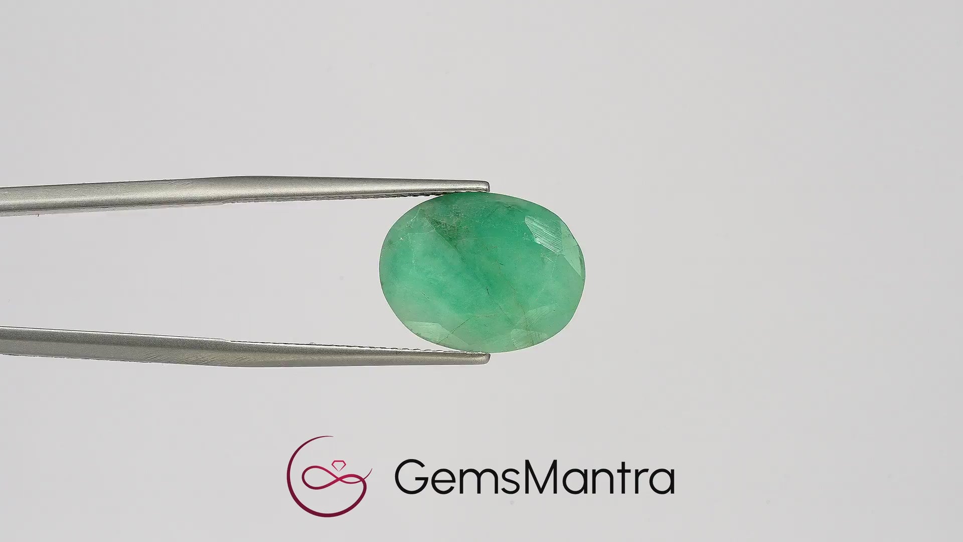 Brazilian Emerald (Panna) – 7.15 Carat / 7.9 Ratti [GM03428]