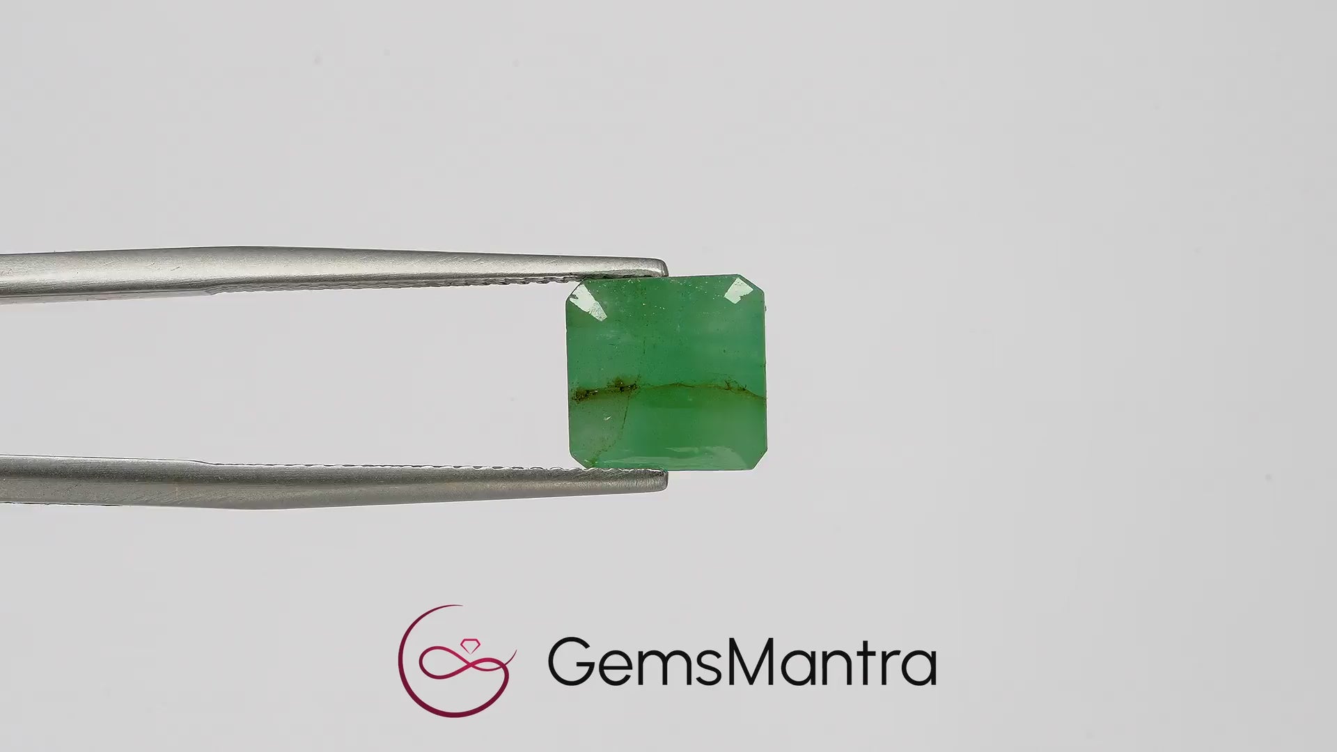 Brazilian Emerald (Panna) – 3.65 Carat / 4 Ratti [GM03553]