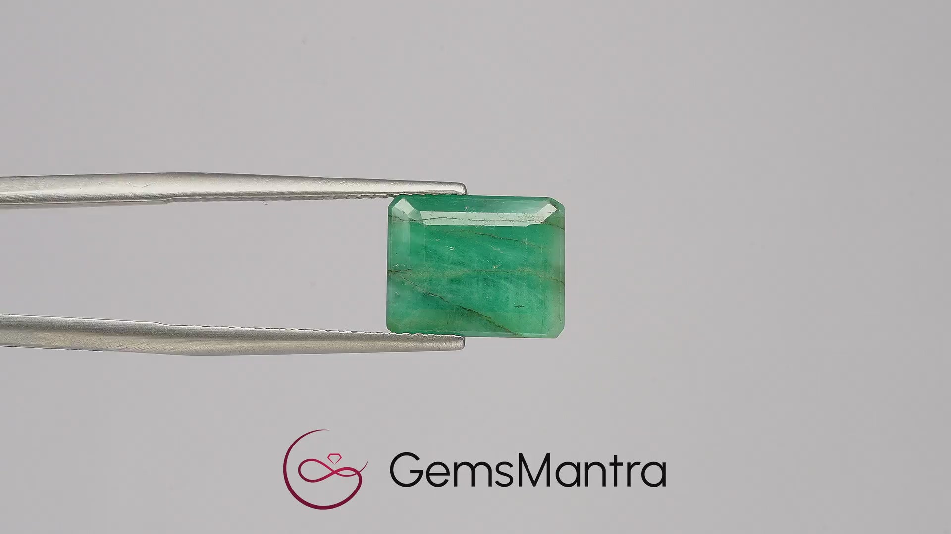 Brazilian Emerald (Panna) – 5.81 Carat / 6.4 Ratti [GM03454]
