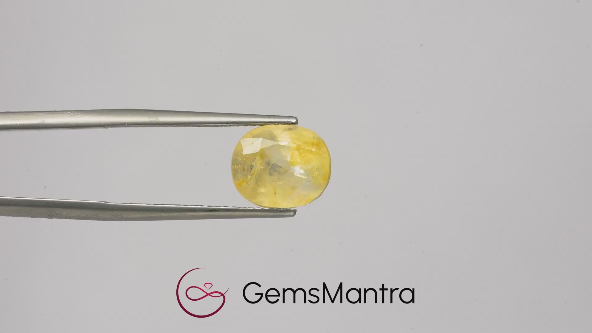 Yellow Sapphire (Pukhraj) – 5.68 Carat / 6.2 Ratti [GM08055]