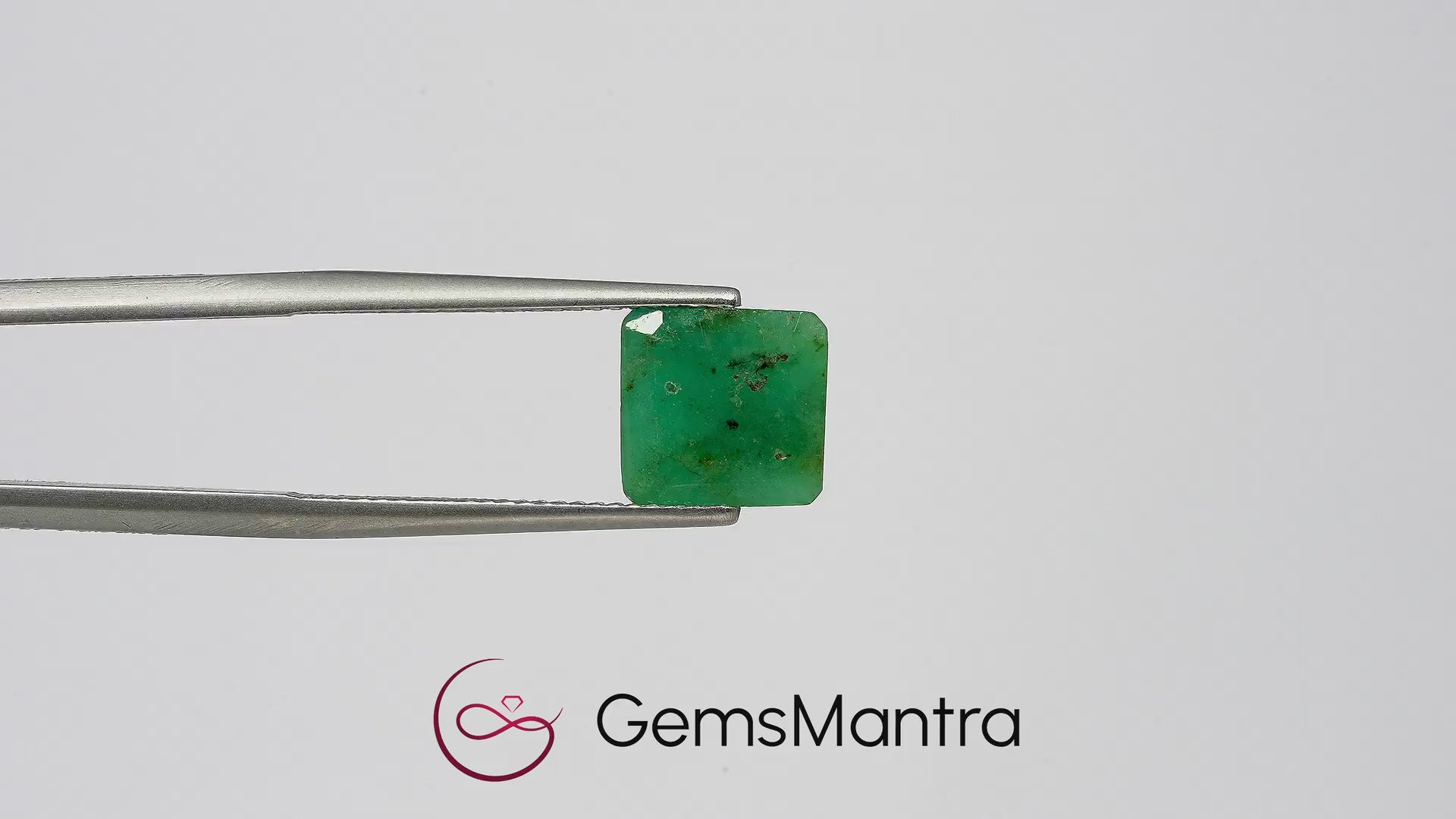 Brazilian Emerald (Panna) – 2.64 Carat / 2.9 Ratti [GM03519]