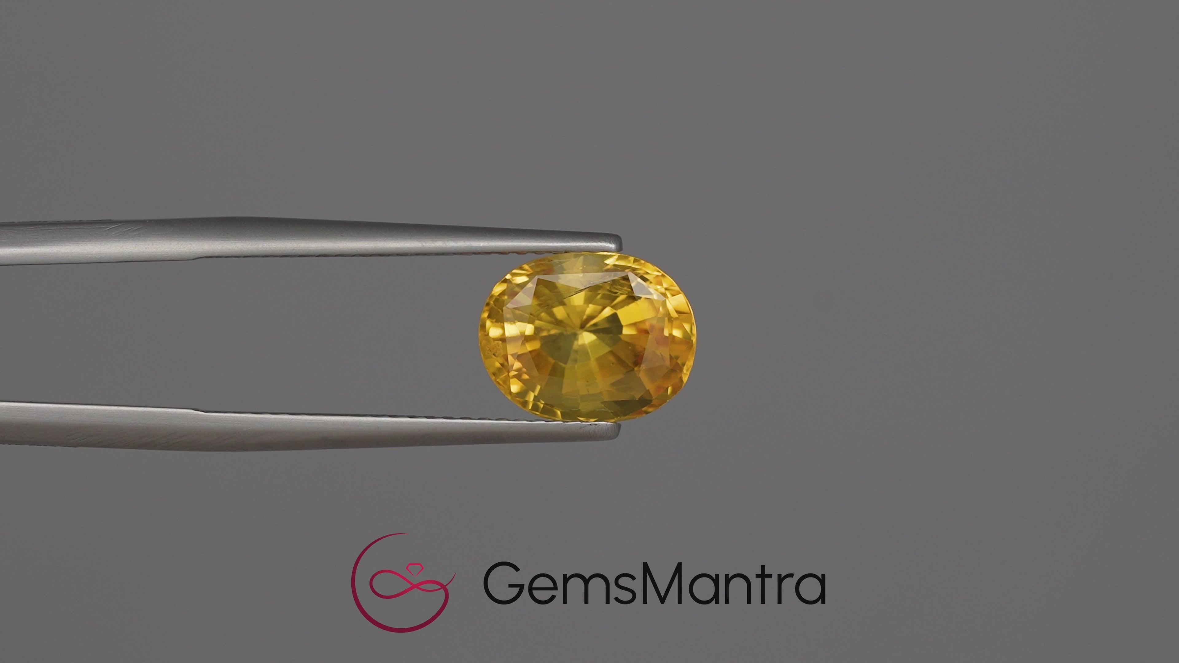 Yellow Sapphire - 4.11 Carats