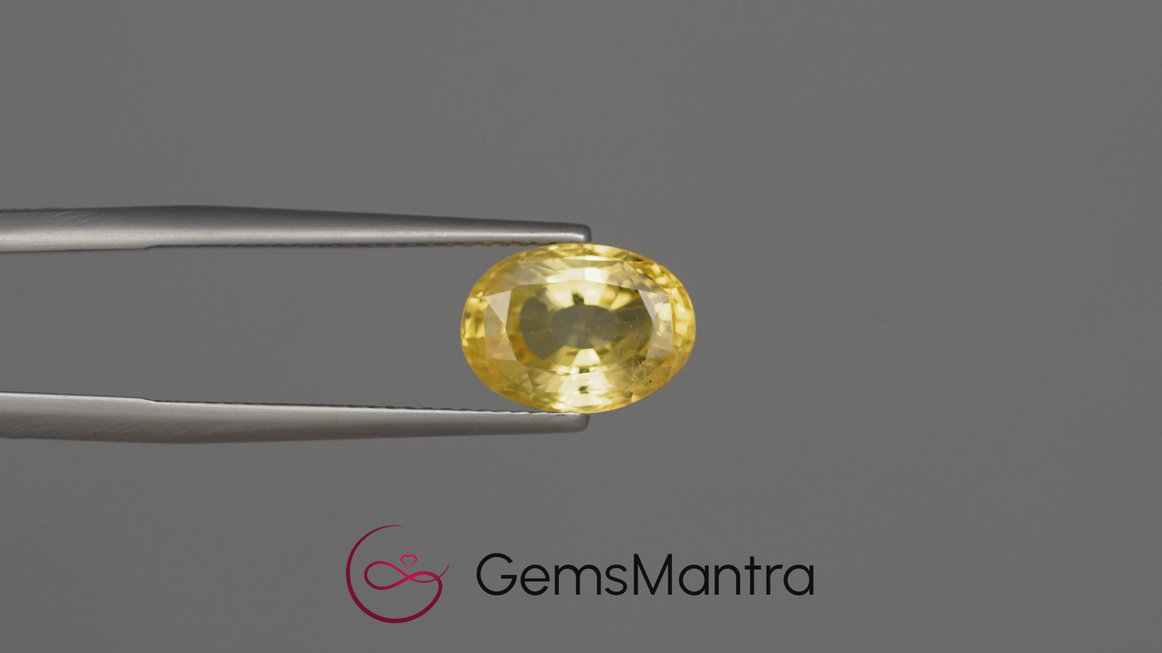 Yellow Sapphire - 4.56 Carats