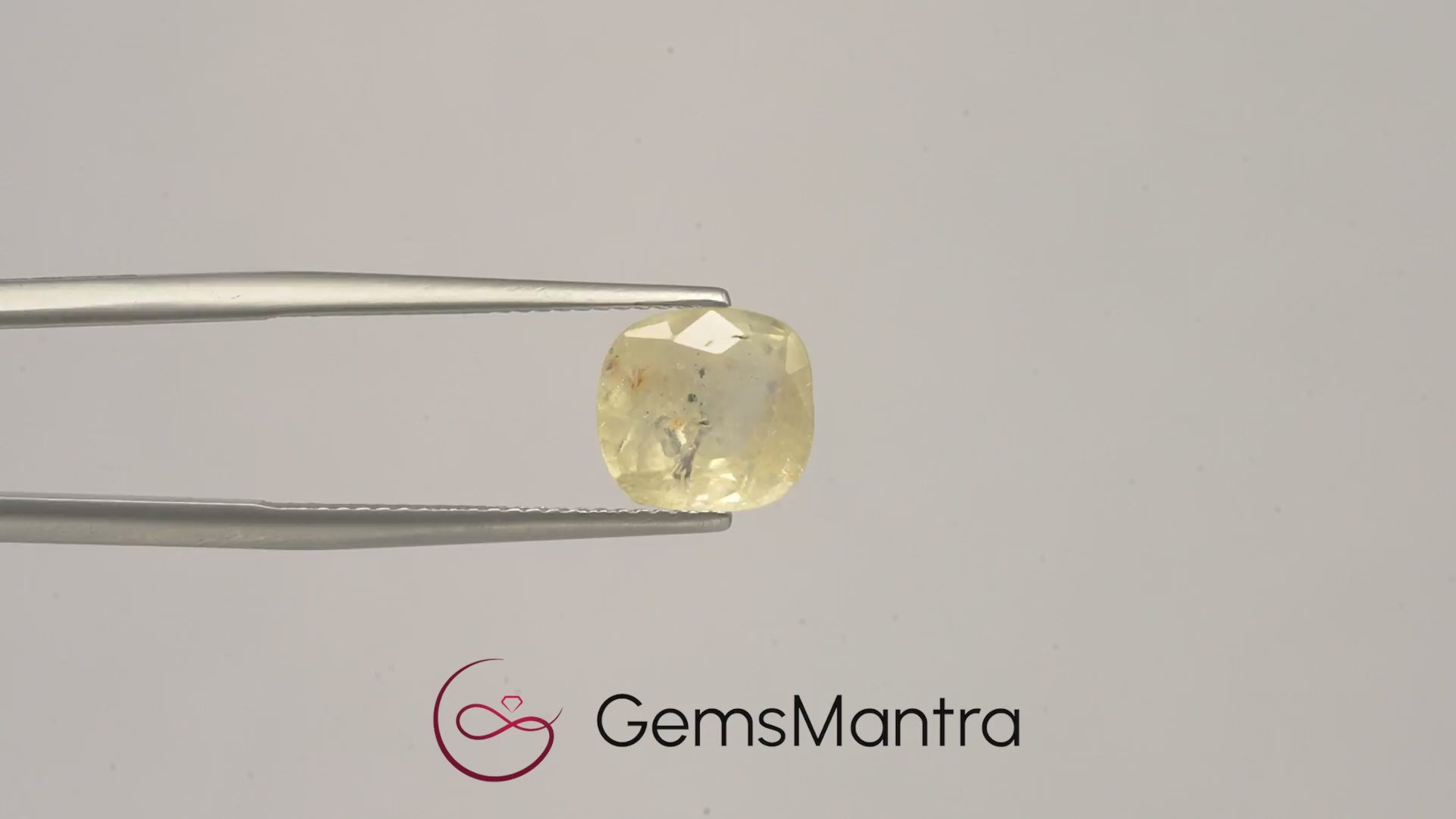 Yellow Sapphire (Pukhraj) – 4.18 Carat / 4.6 Ratti [GM03289]