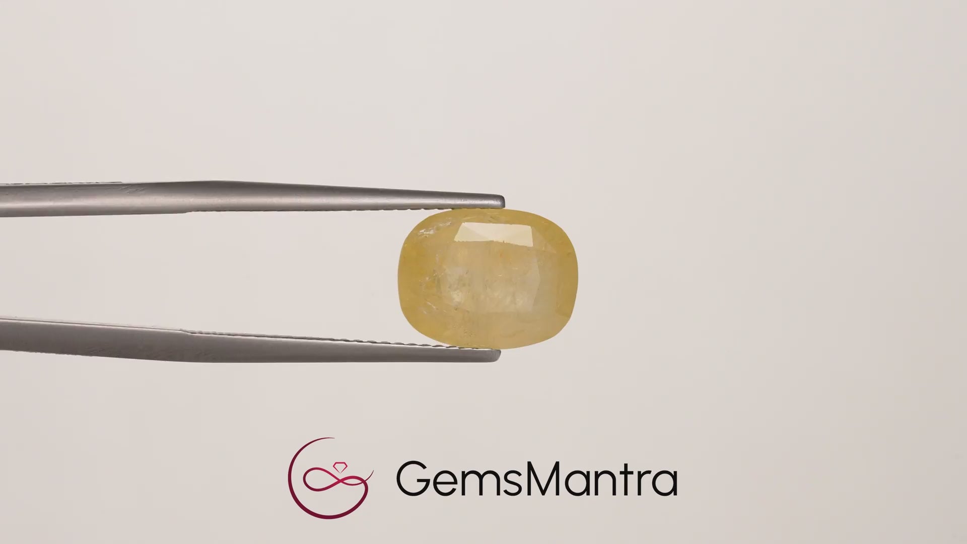 Yellow Sapphire - 5.23 Carats
