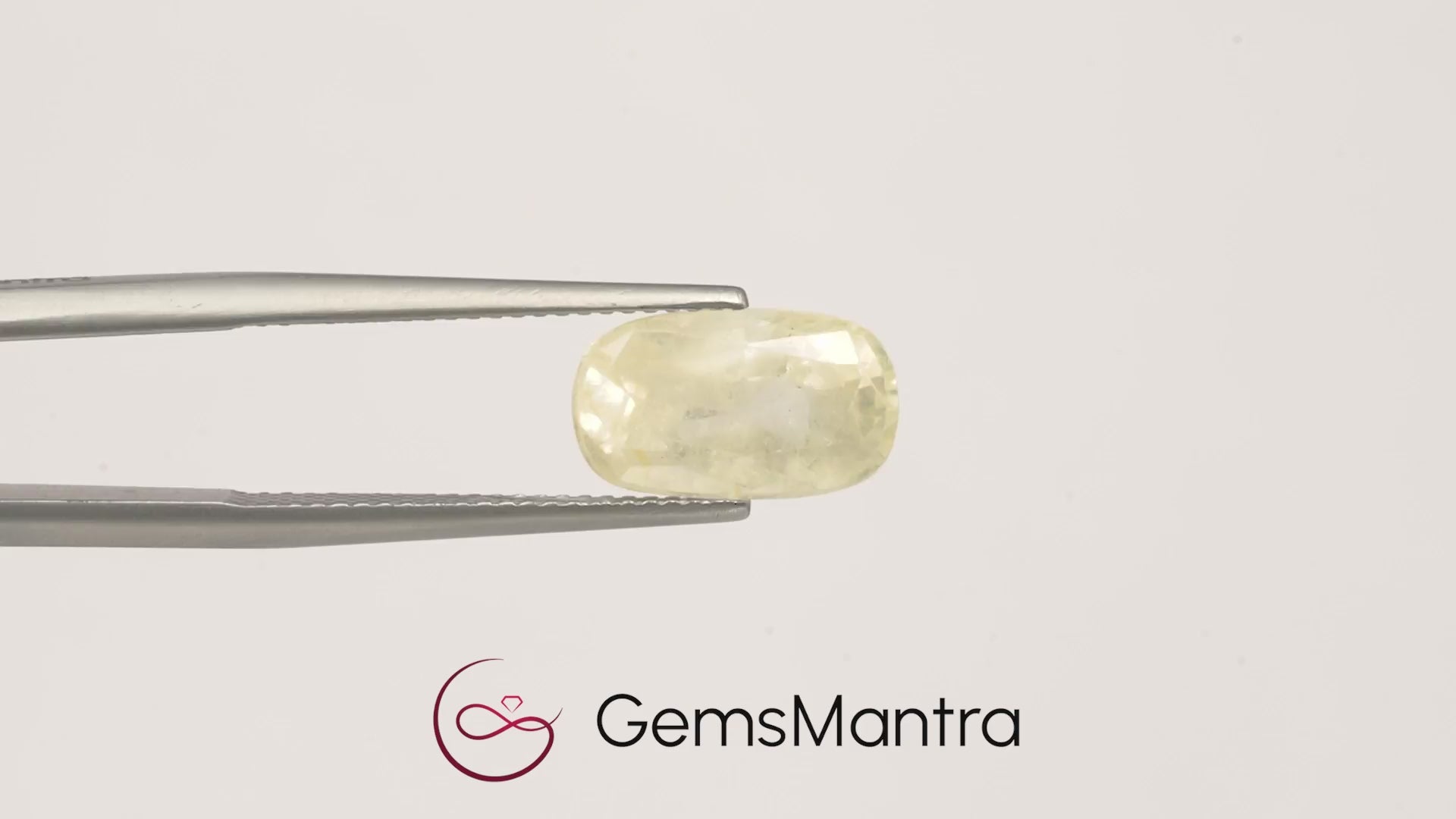 Yellow Sapphire (Pukhraj) – 6.43 Carat / 7.1 Ratti [GM08060]