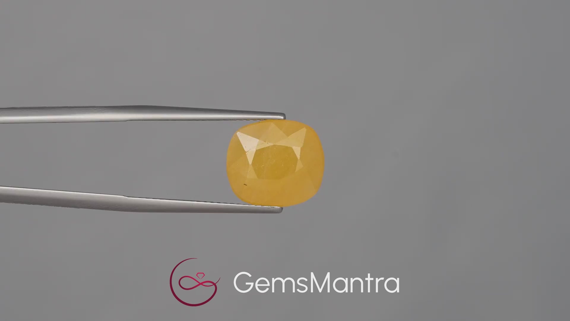 Yellow Sapphire (Pukhraj) – 7.73 Carat / 8.5 Ratti [GM10014]