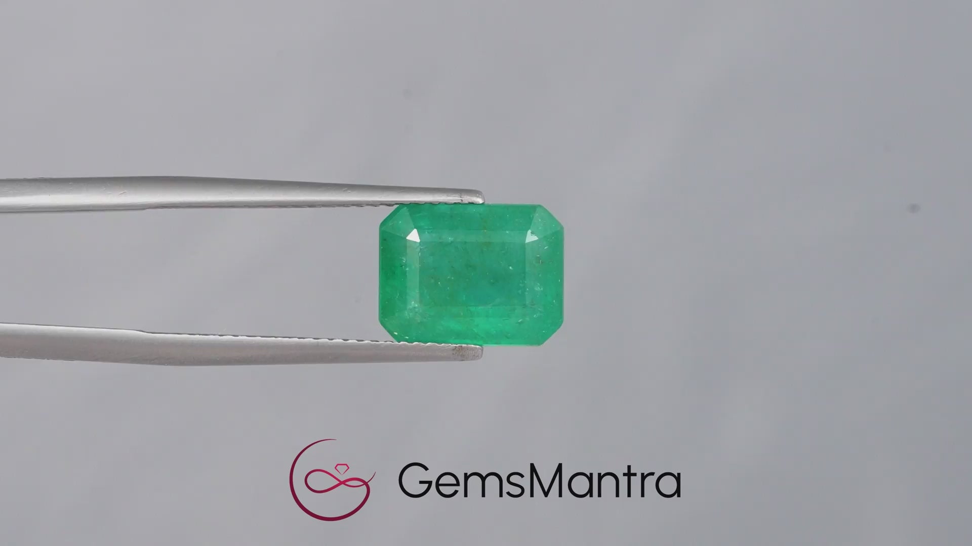 Emerald (Panna) – 3.57 Carat / 3.9 Ratti [GM09856]