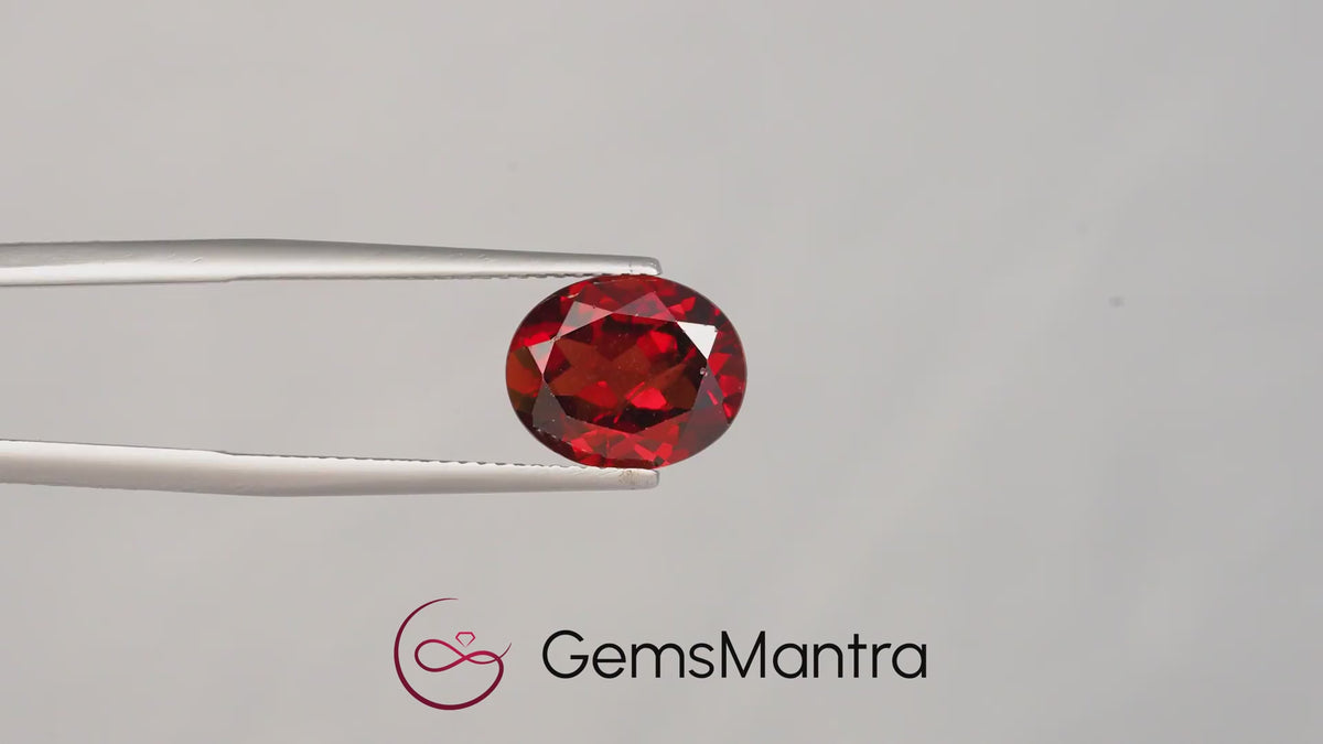 Red Garnet – 4.24 Carat / 4.7 Ratti [GM09887]