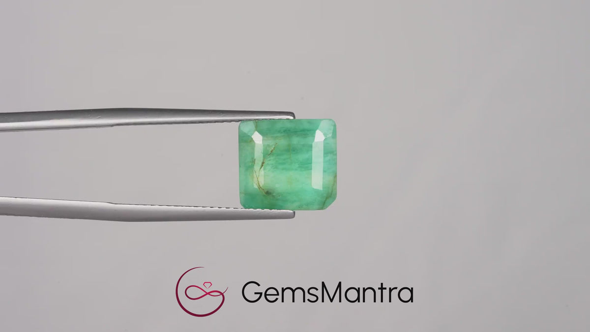 Emerald (Panna) – 6.95 Carat / 7.6 Ratti [GM09557]
