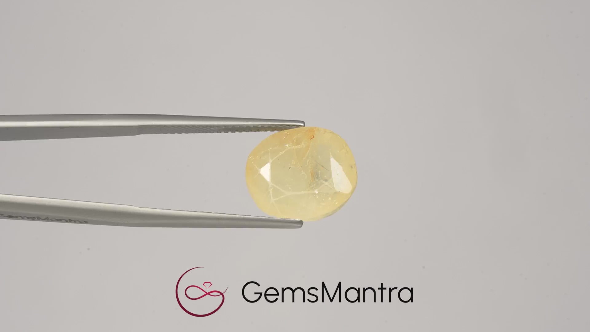 Yellow Sapphire (Pukhraj) – 11.28 Carat / 12.4 Ratti [GM03714]