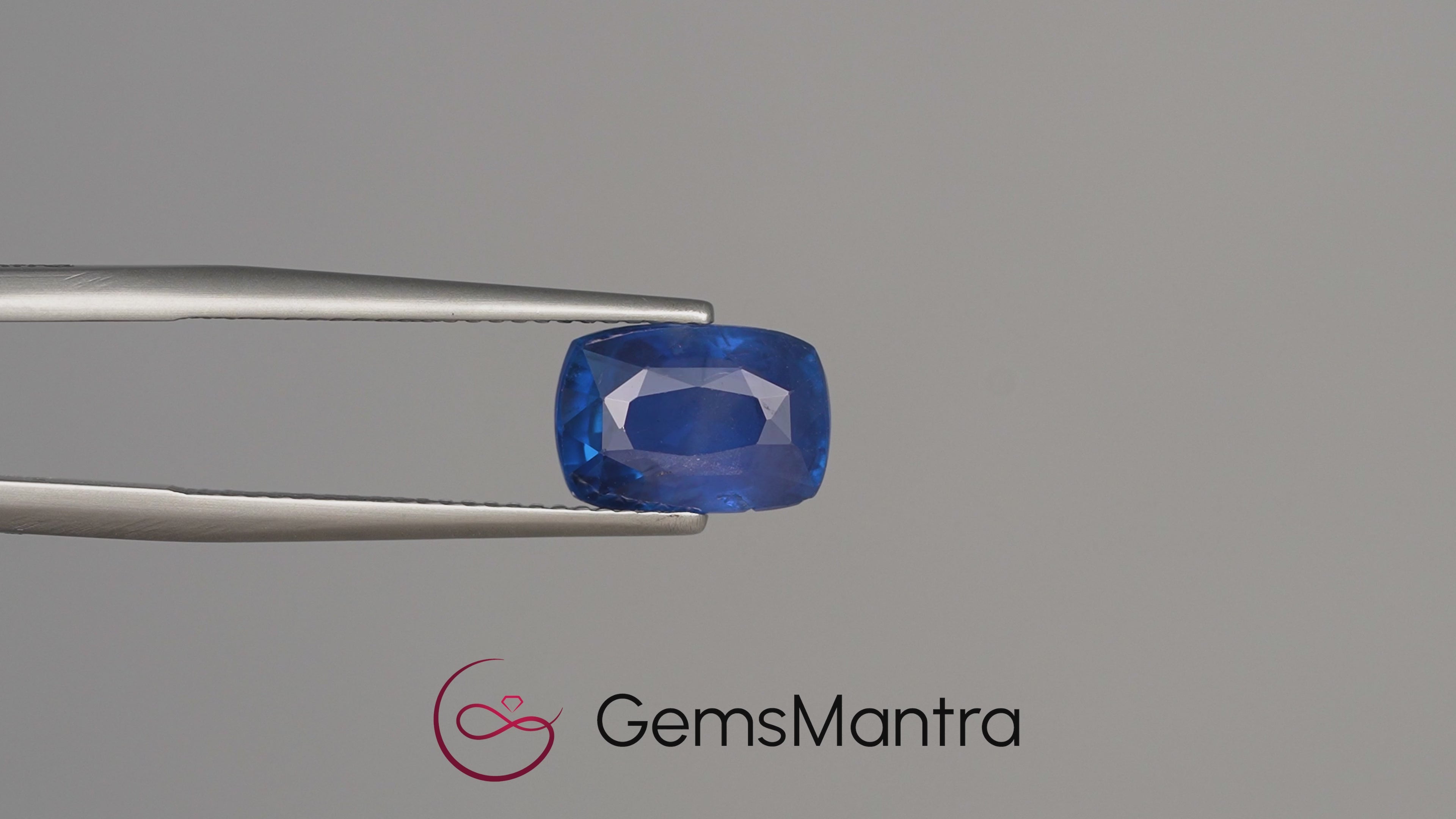 Blue Sapphire - 4.54 Carats