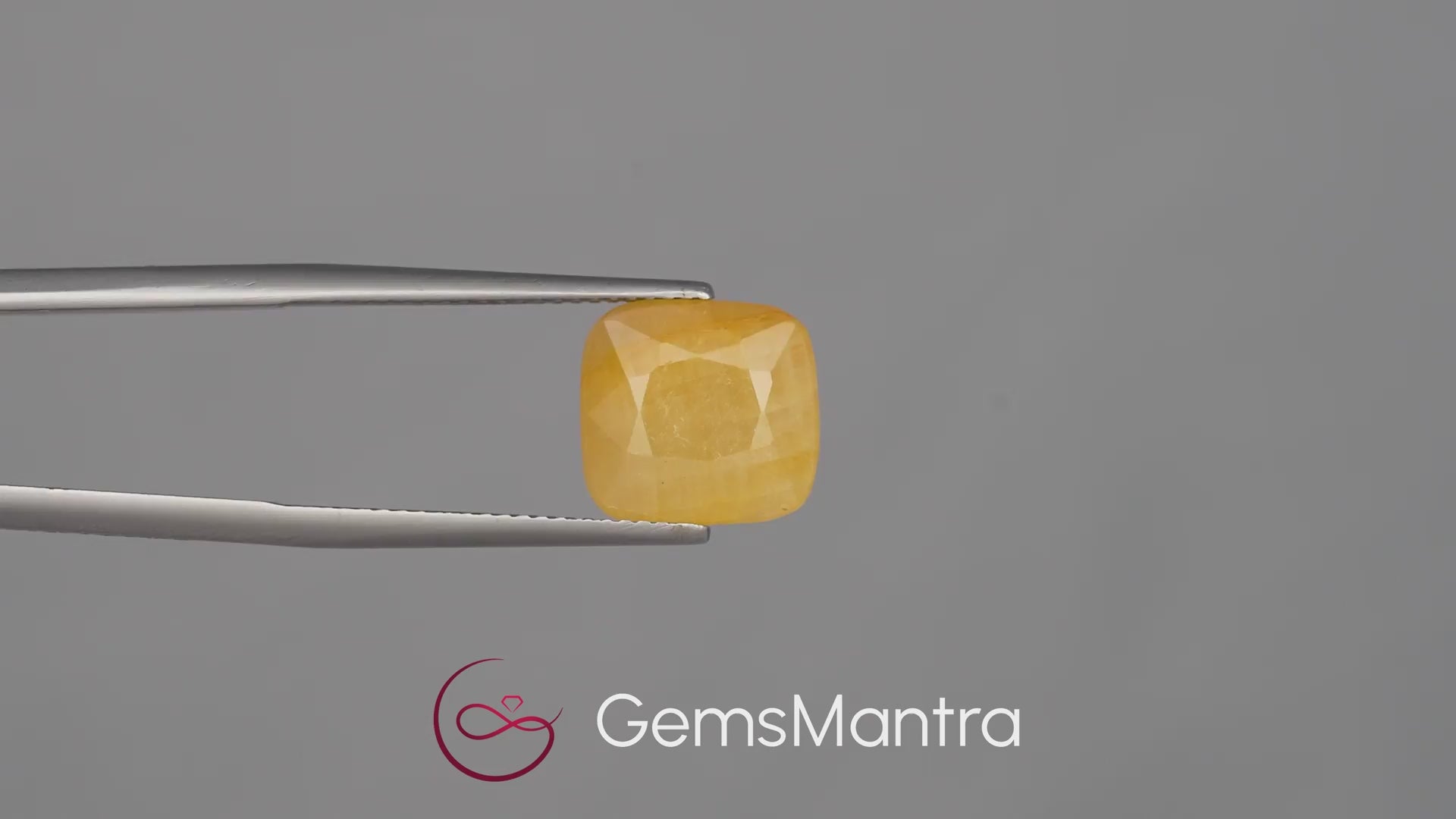 Yellow Sapphire (Pukhraj) – 7.55 Carat / 8.3 Ratti [GM10015]