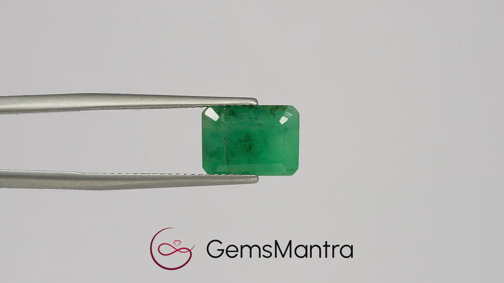 Brazilian Emerald (Panna) – 4.92 Carat / 5.4 Ratti [GM03465]