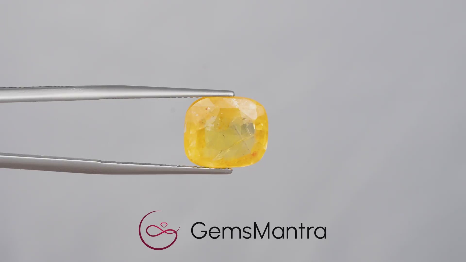 Yellow Sapphire (Pukhraj) – 7.89 Carat / 8.7 Ratti [GM10105]