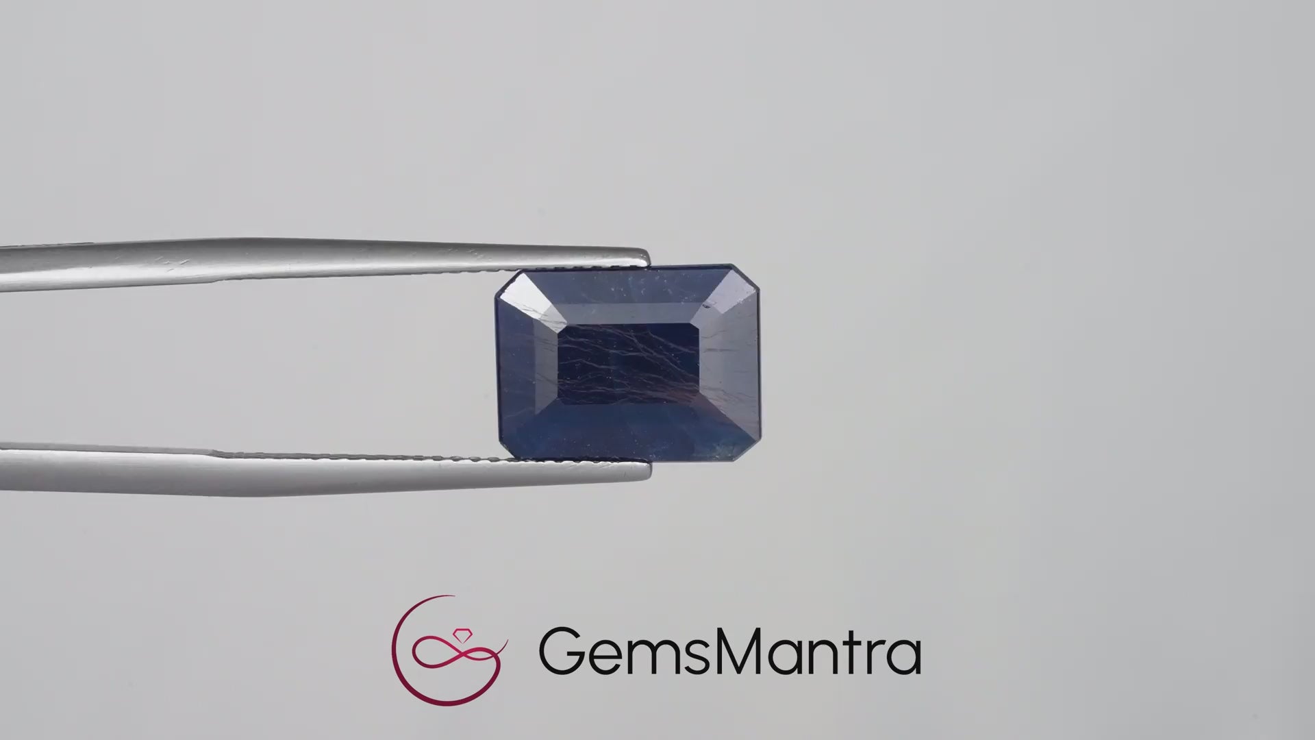 Blue Sapphire - 6.9 Carats