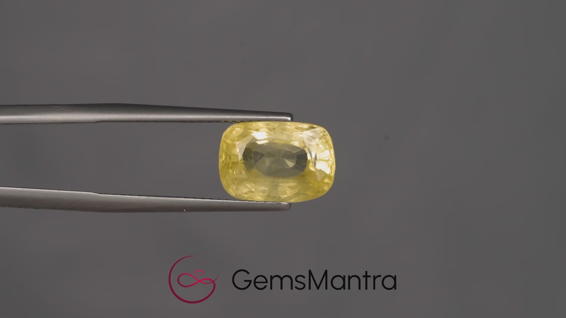 Yellow Sapphire - 7.83 Carats