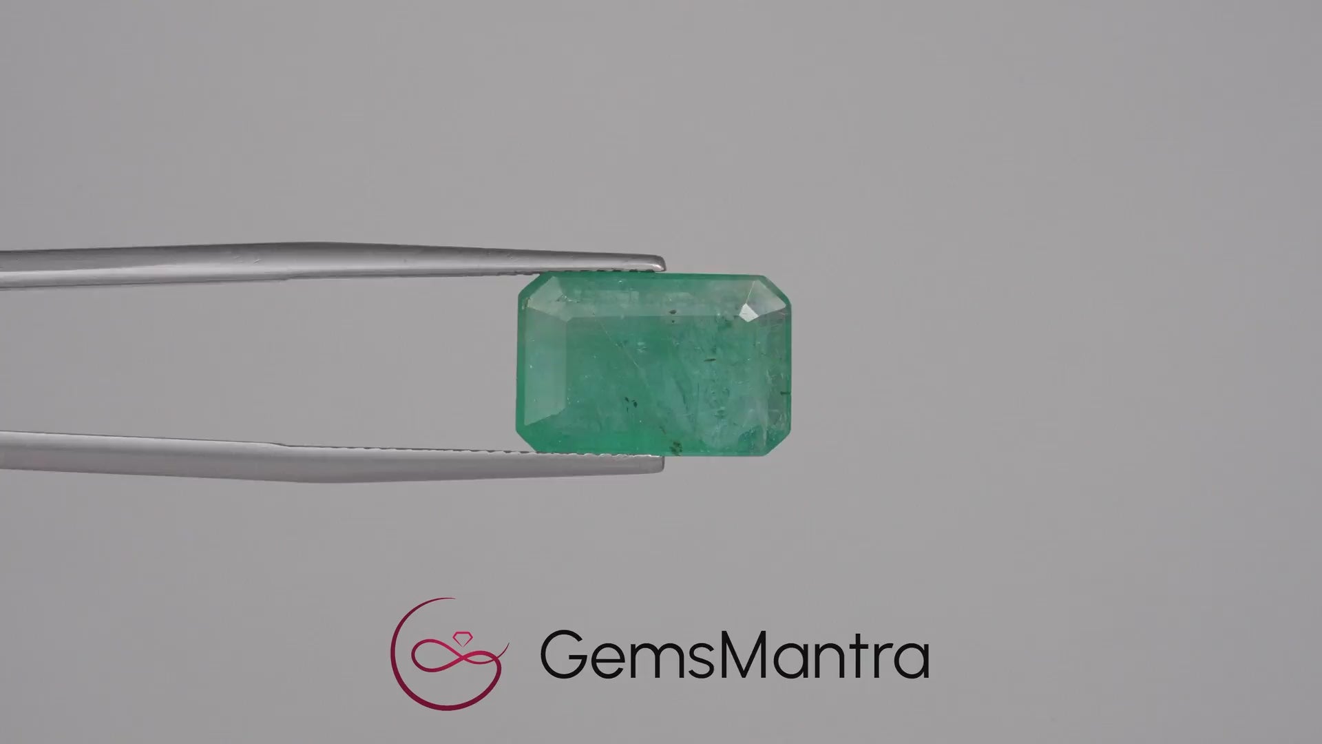 Emerald (Panna) – 6.32 Carat / 7 Ratti [GM02393]