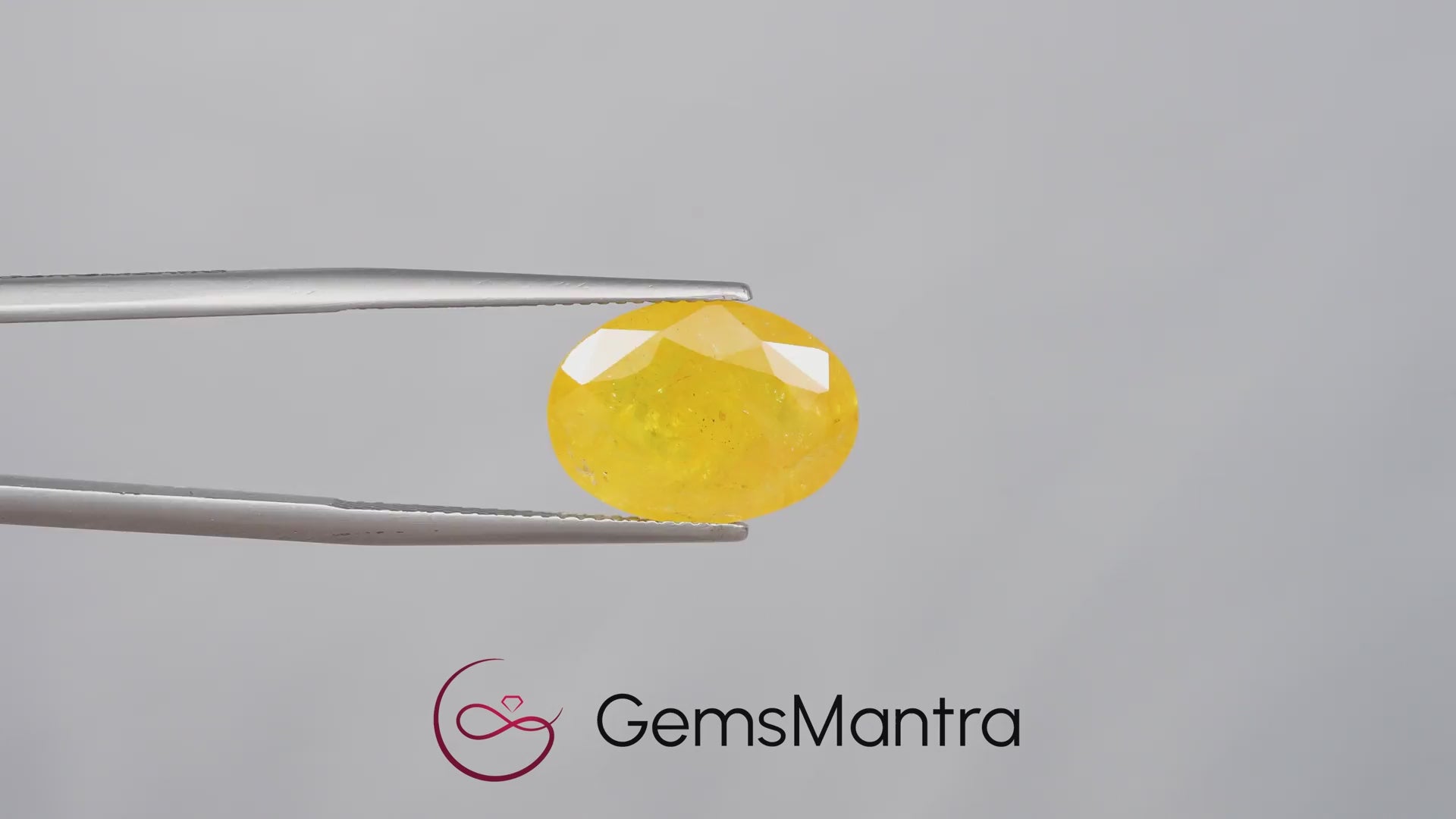 Yellow Sapphire (Pukhraj) – 8.8 Carat / 9.7 Ratti [GM10022]