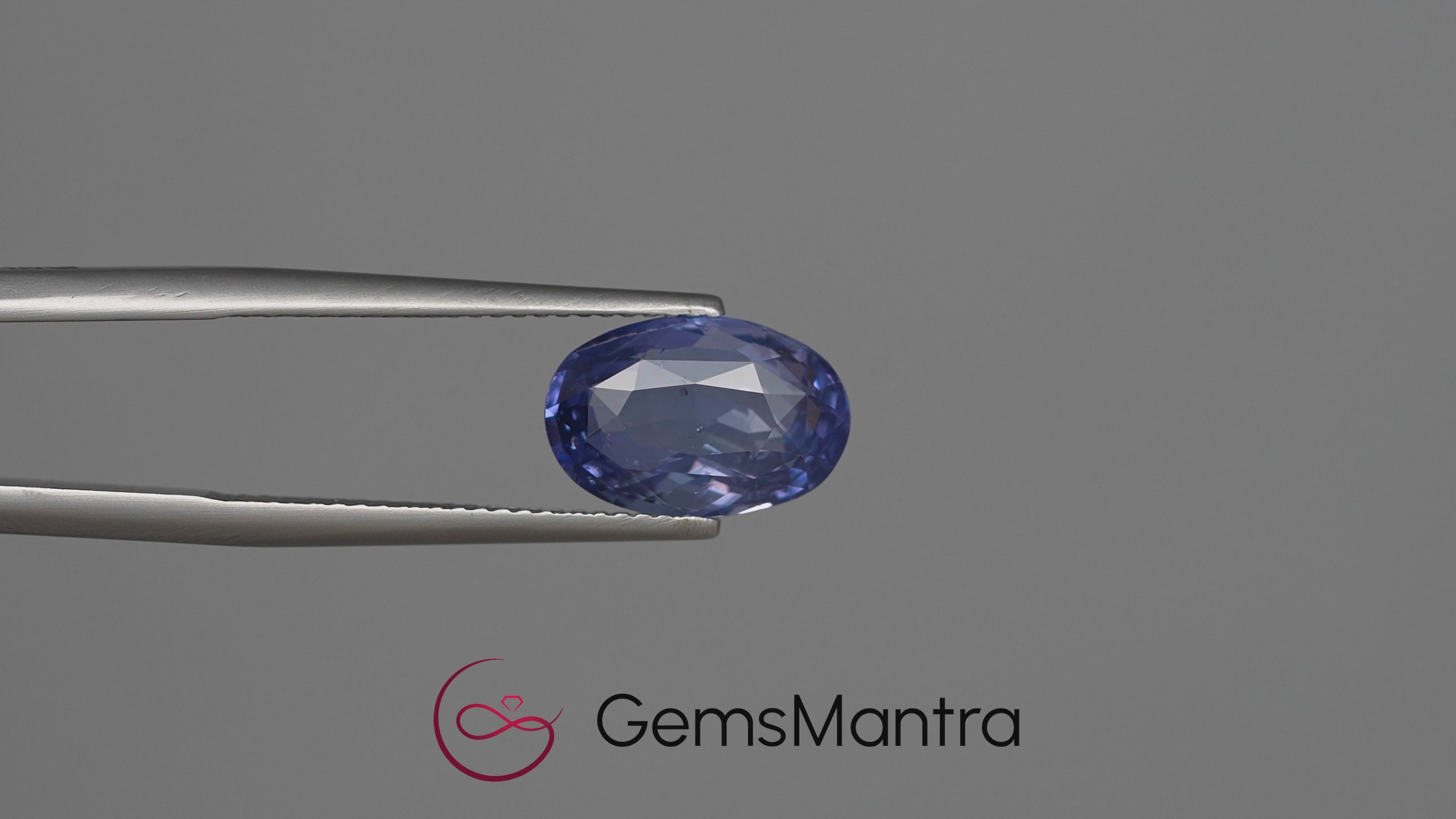 Blue Sapphire - 4.88 Carats