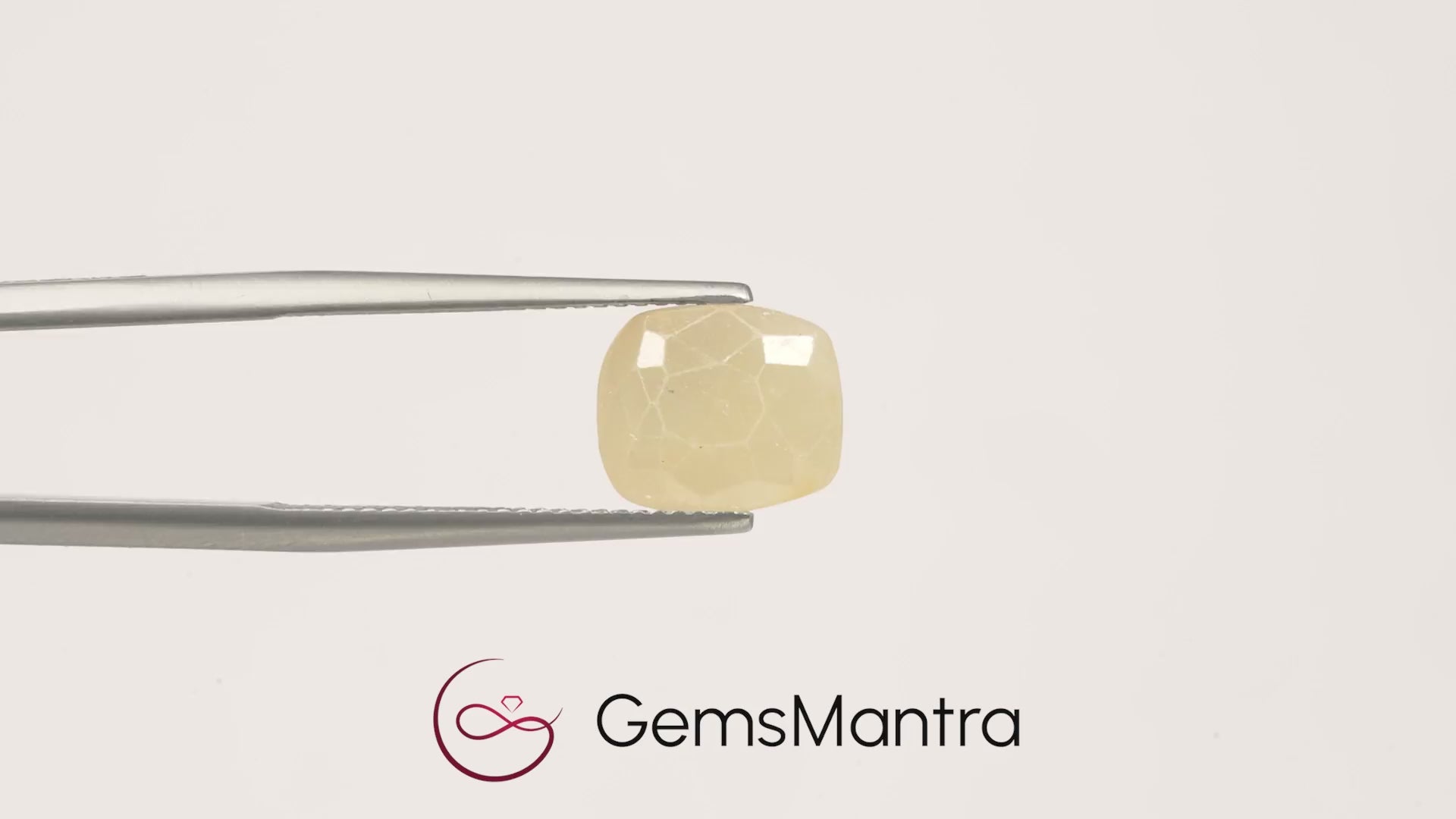 Yellow Sapphire (Pukhraj) – 5.32 Carat / 5.9 Ratti [GM03637]