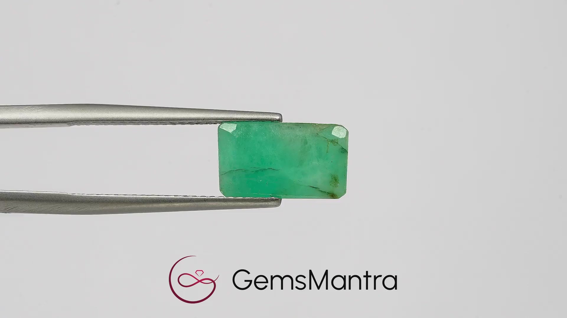 Brazilian Emerald (Panna) – 3.72 Carat / 4.1 Ratti [GM03552]