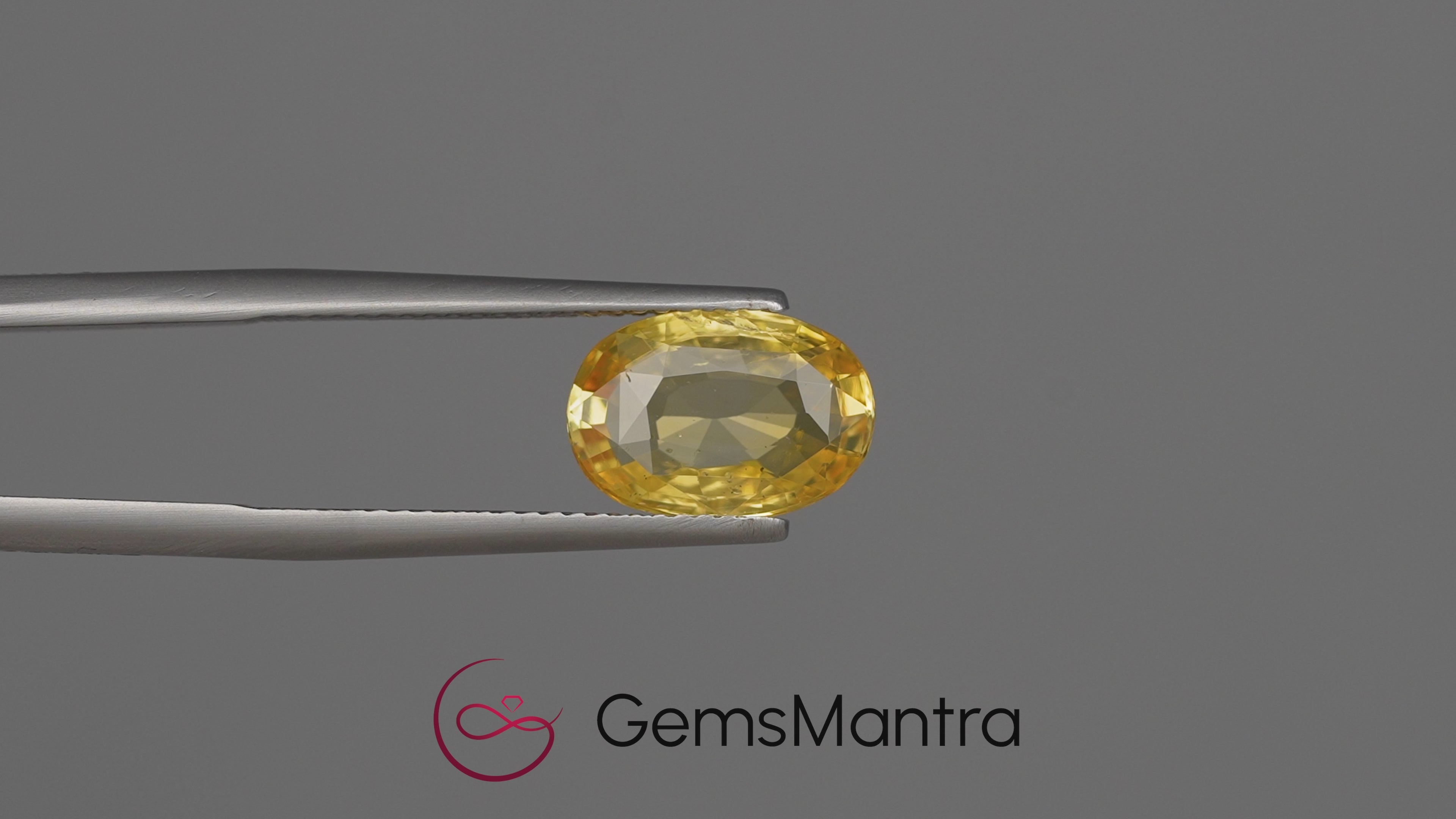 Yellow Sapphire - 3.93 Carats